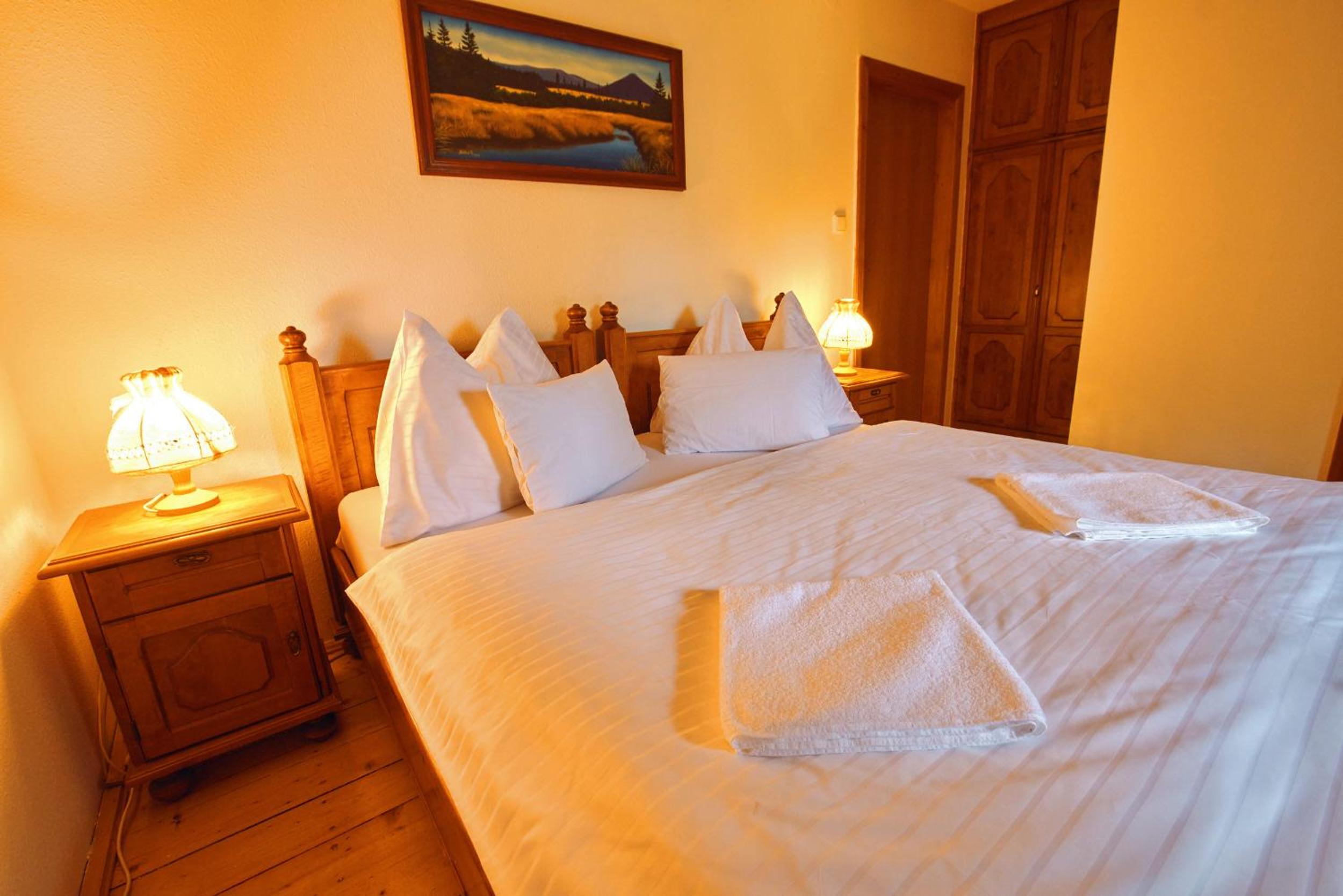 Double Room - Photo 7