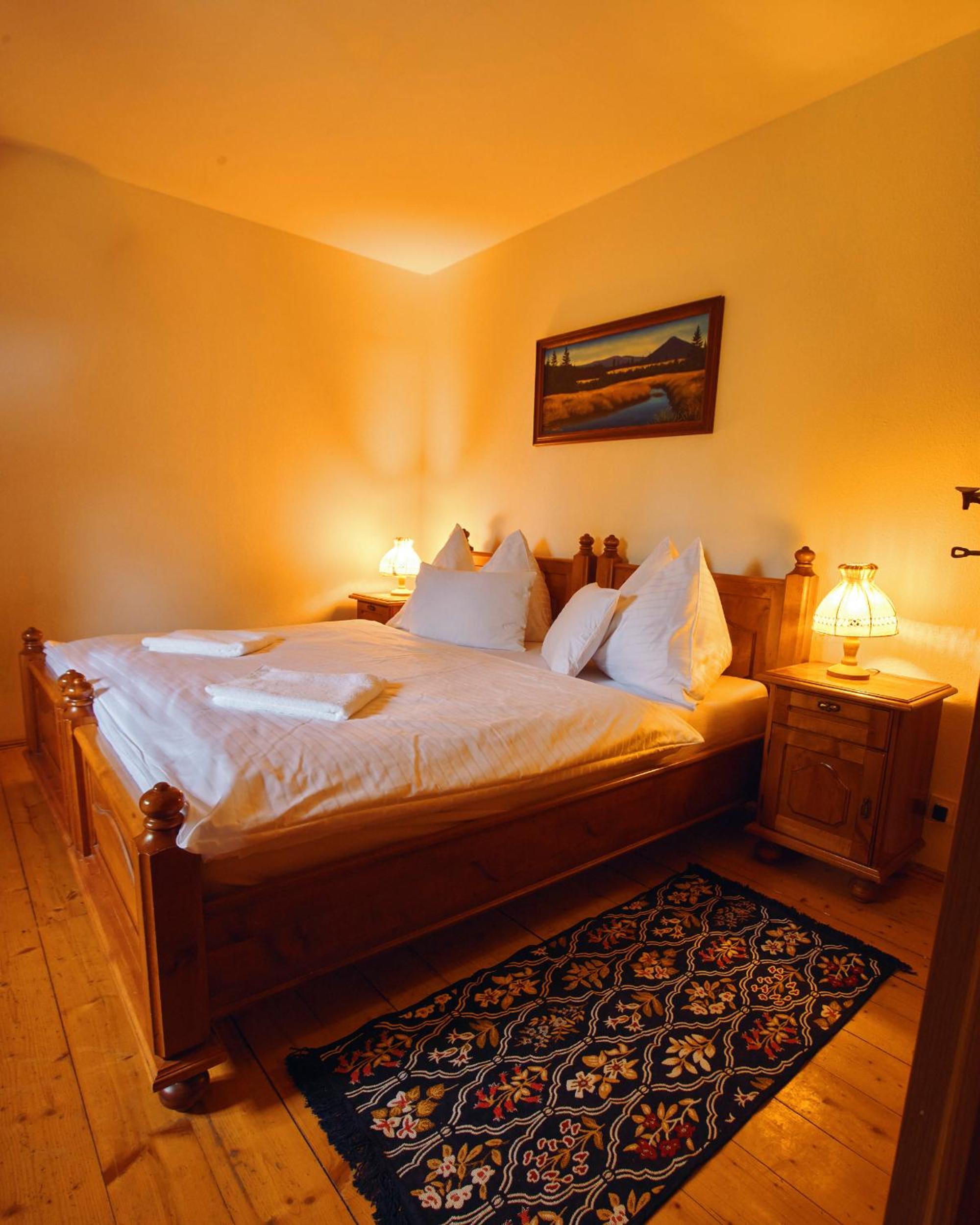 Double Room - Photo 6