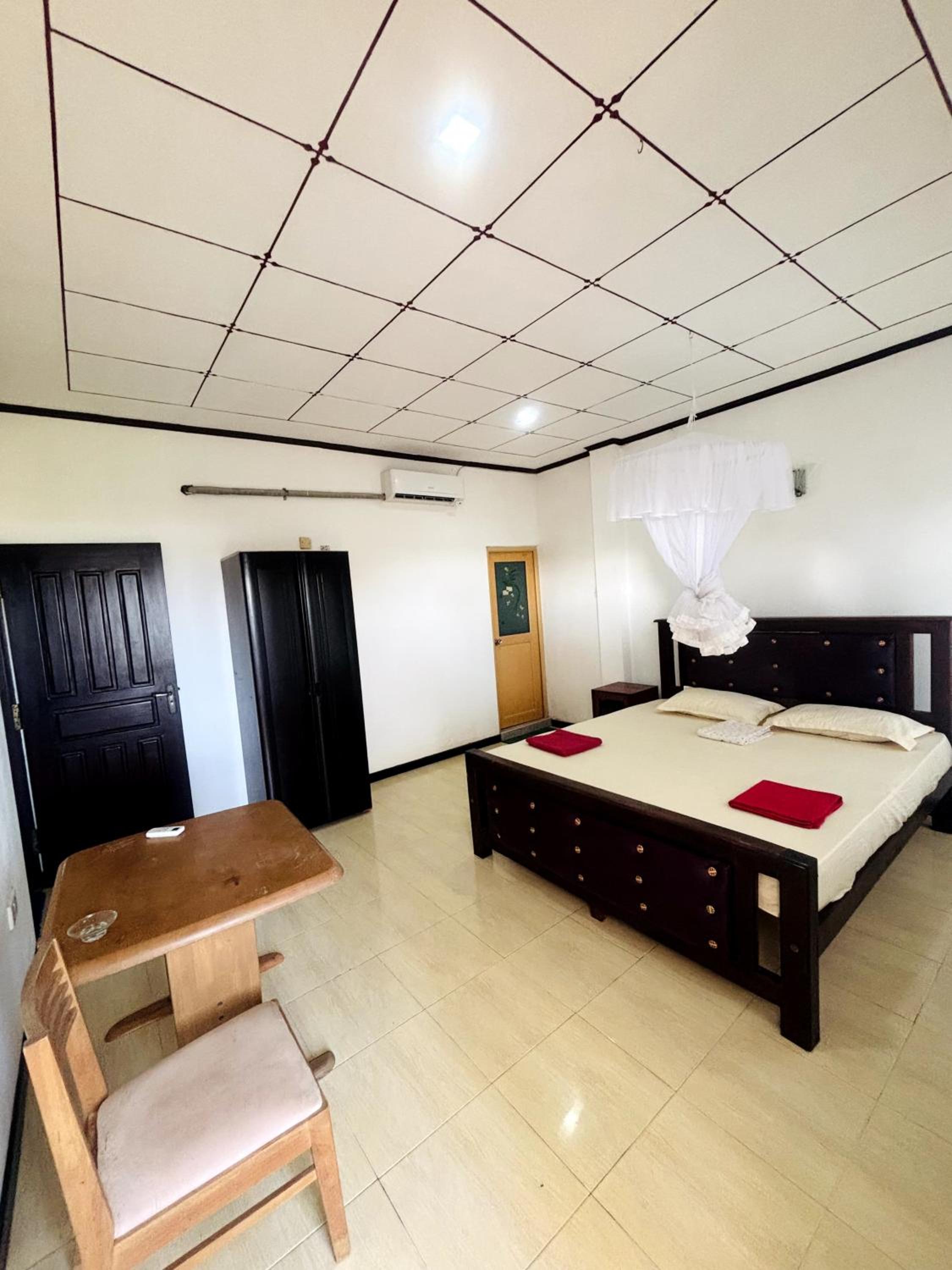 Deluxe Double Room with Balcony and Sea View photo 2