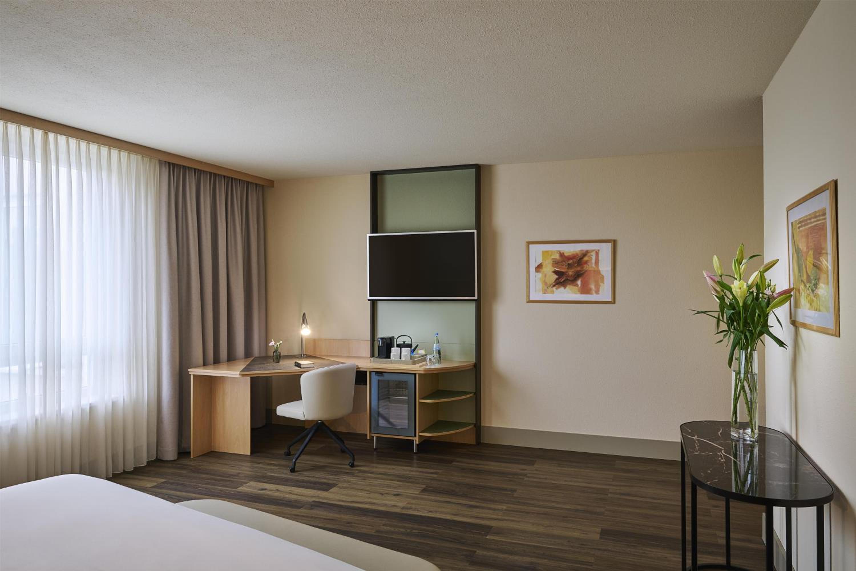 Superior XL Room with Extra Bed photo 3