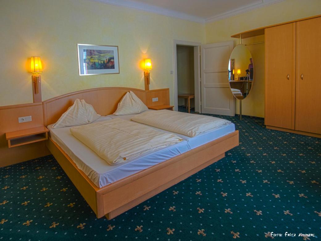 Standard Double Room - Photo 4