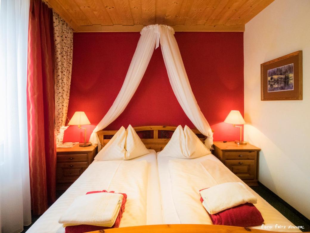 Deluxe Double Room - Photo 4