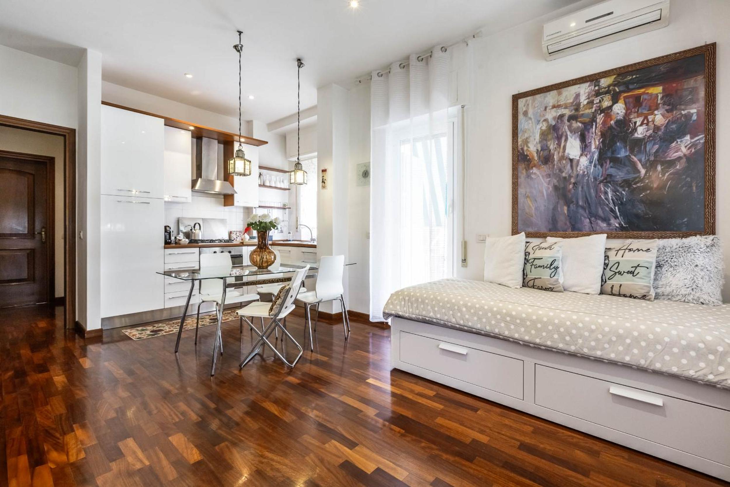 One-Bedroom Apartment