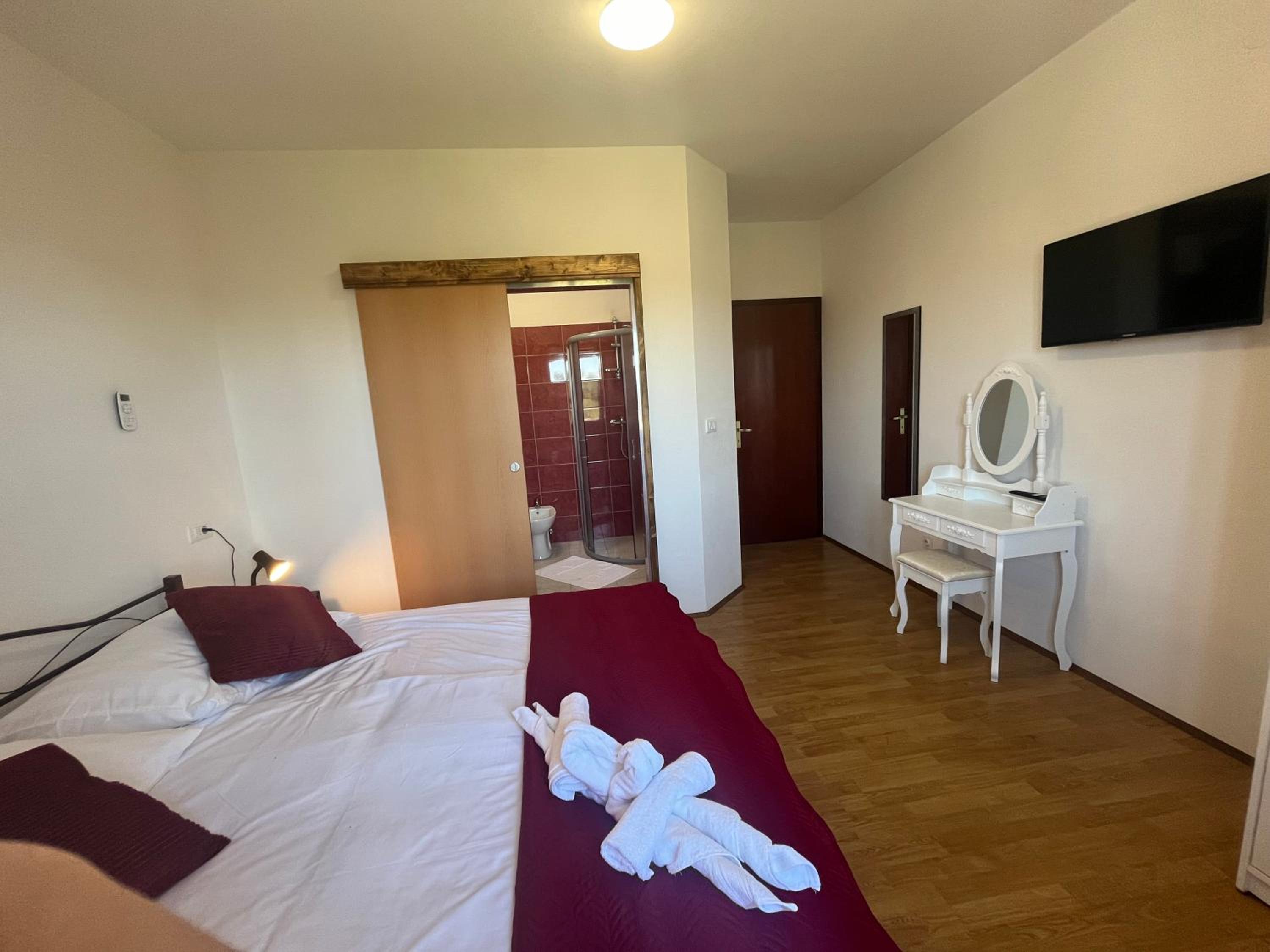 Three-Bedroom Apartment with Balcony