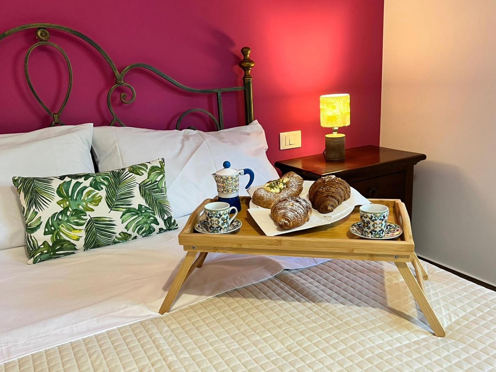 Deluxe Double Room (2 Adults + 1 Child) photo 3