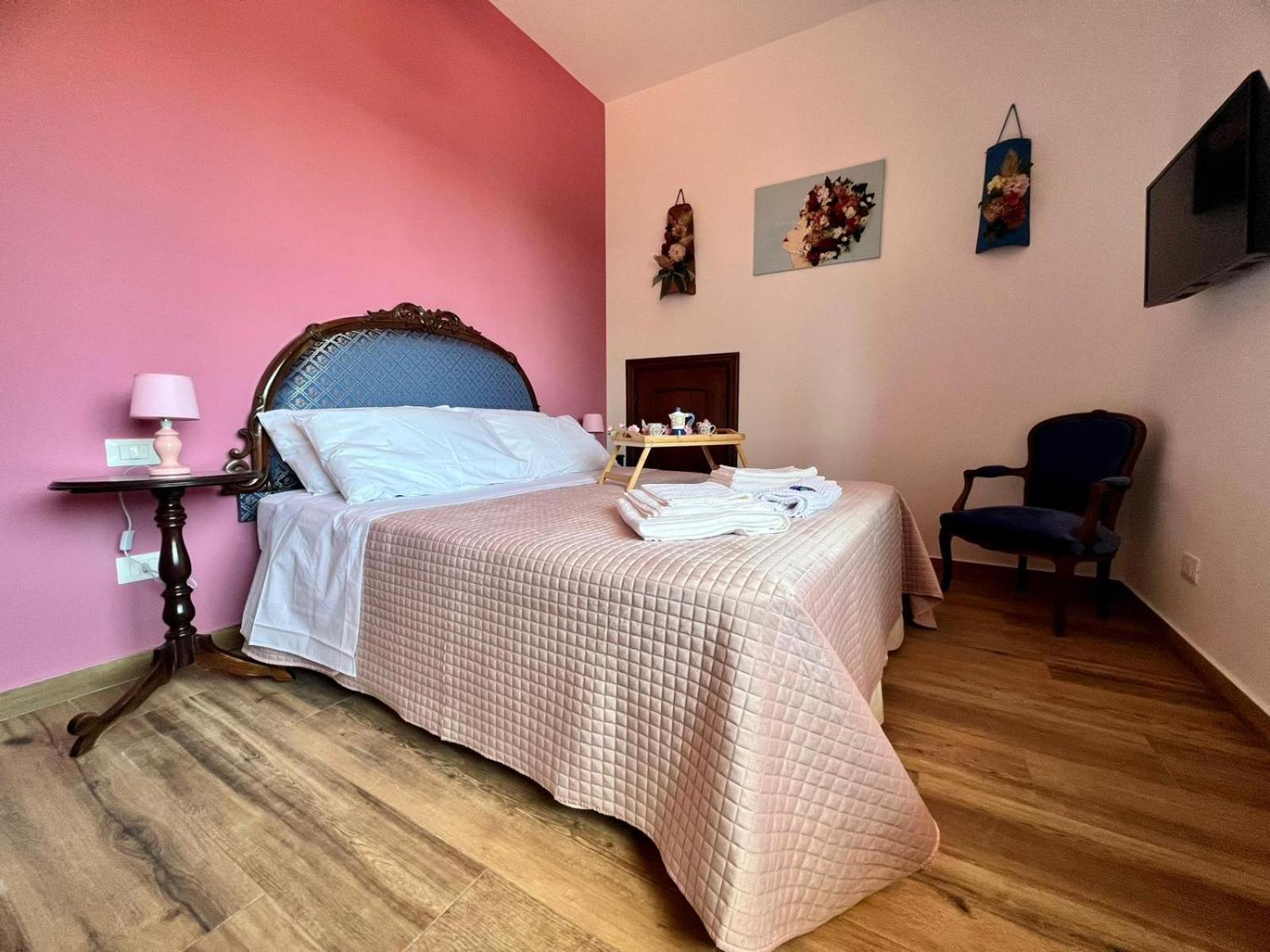 Deluxe Double Room photo 2