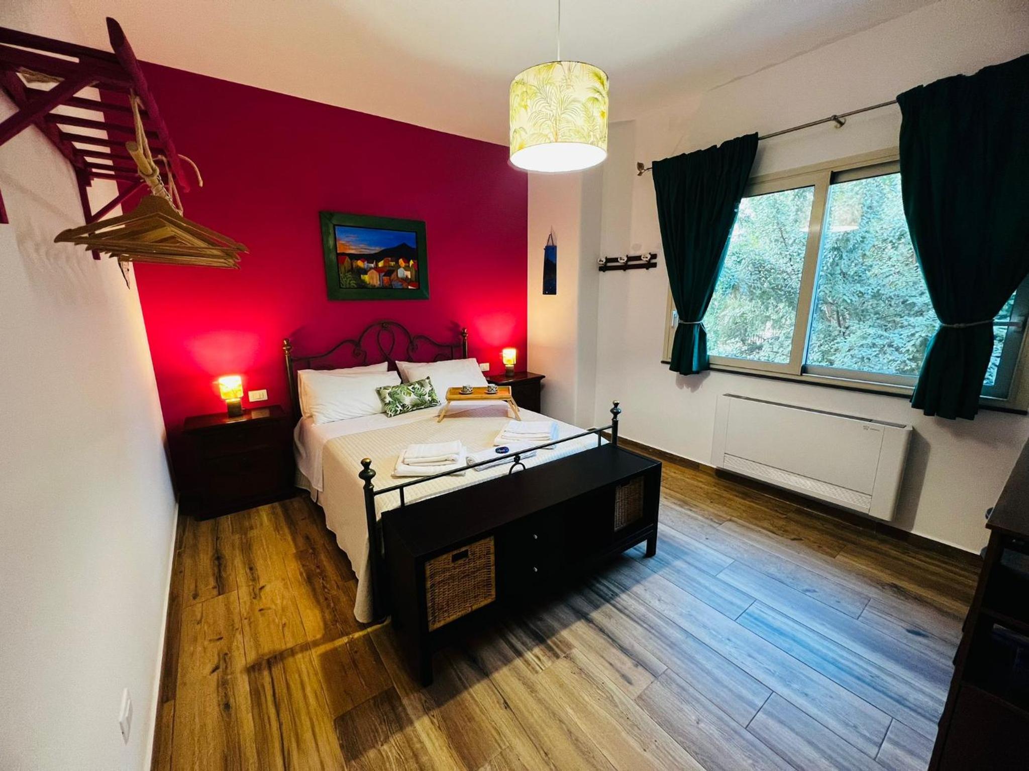 Deluxe Double Room (2 Adults + 1 Child) photo 1