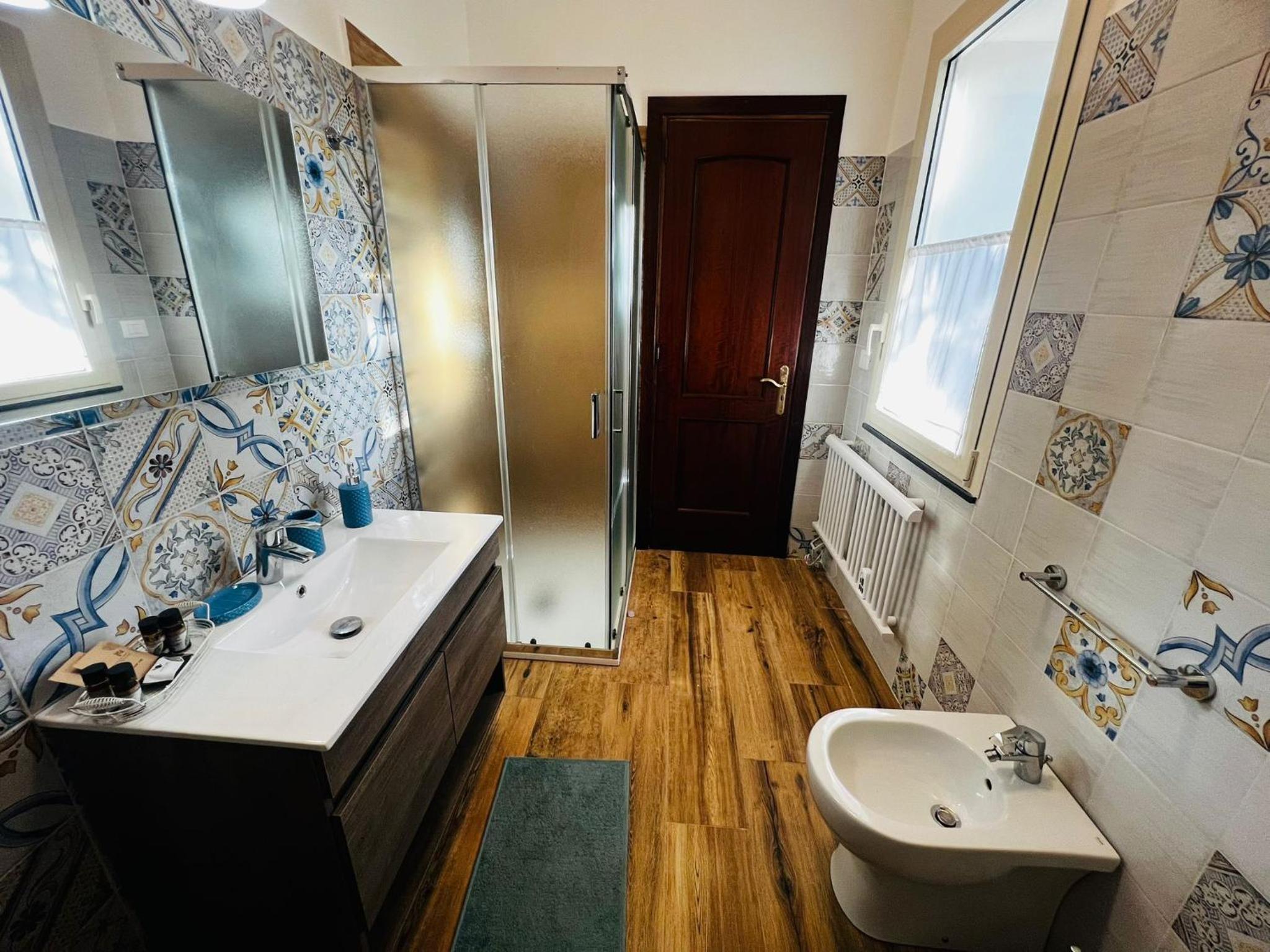 King Room with Balcony photo 2