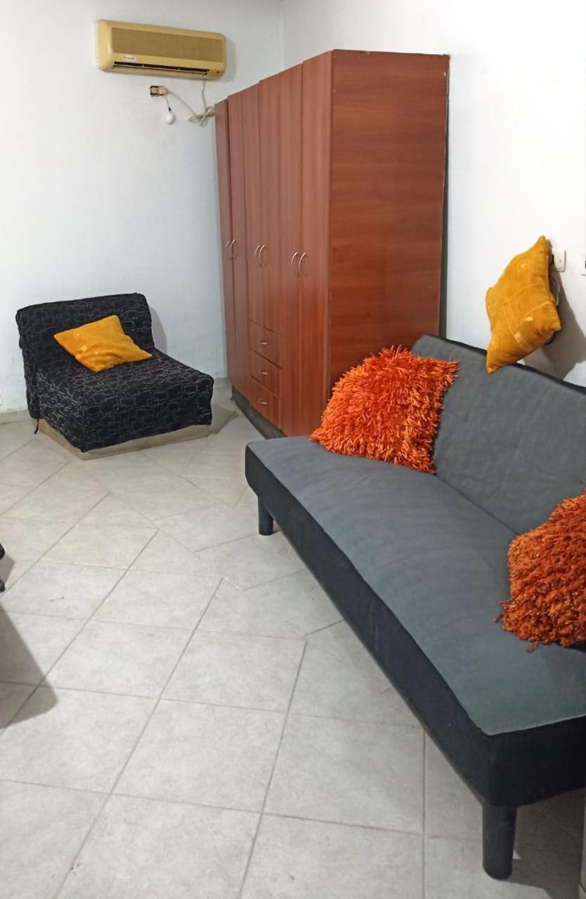 Family Room with Private Bathroom photo 3