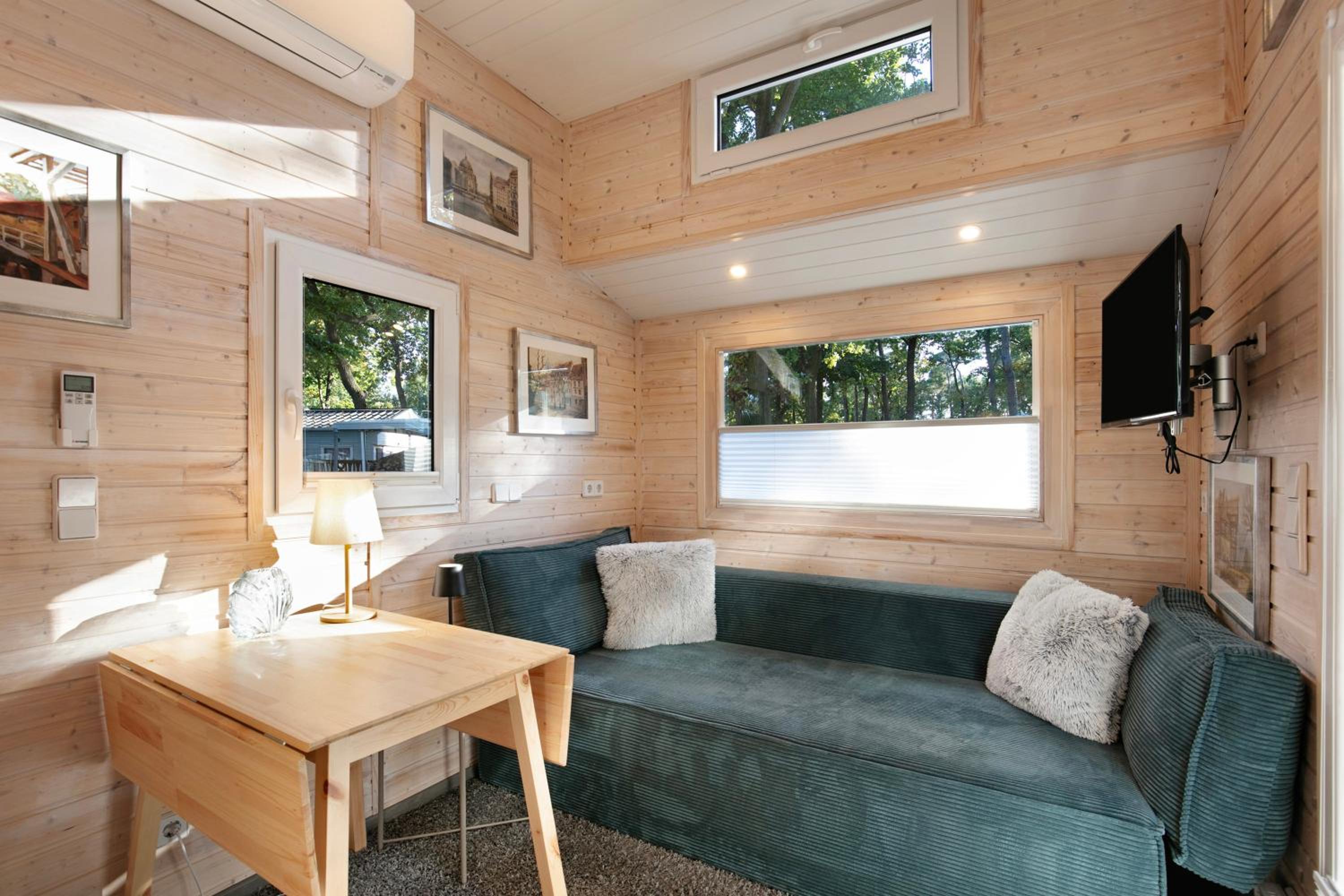 One-Bedroom House photo 1