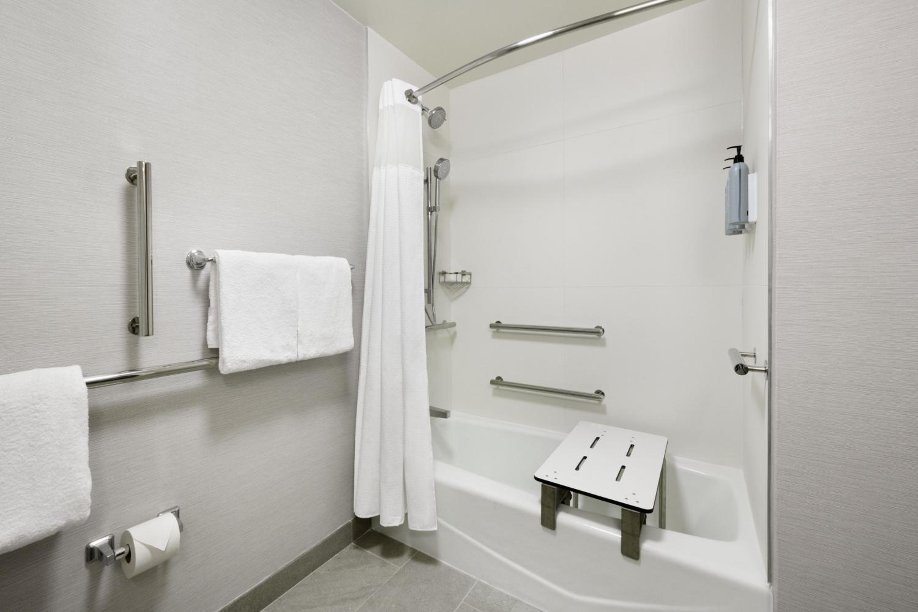 King Room with Adapted Tub - Mobility and Hearing Accessible