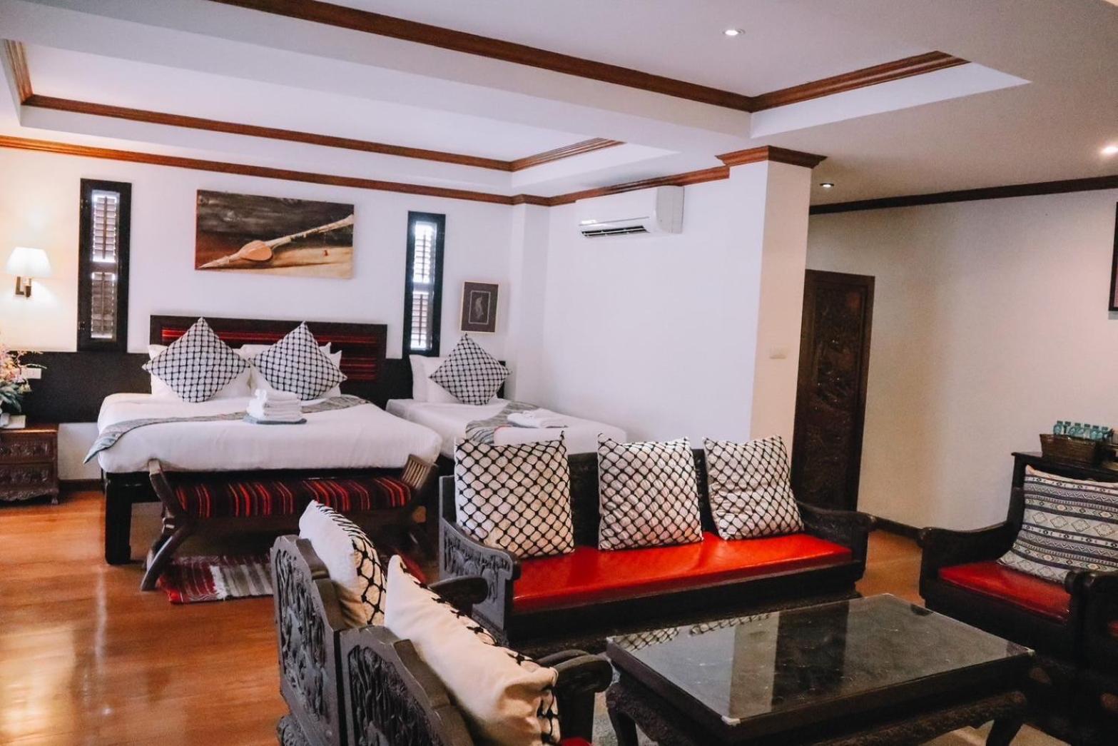 Family Room with Balcony - Photo 8