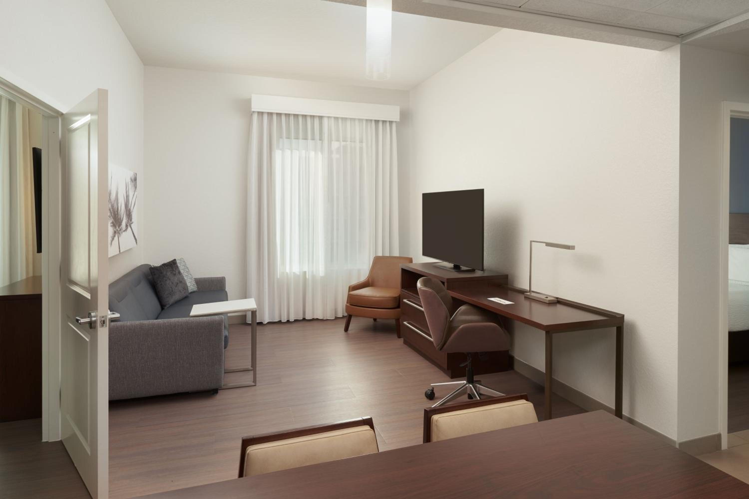 Two-Bedroom Suite photo 2