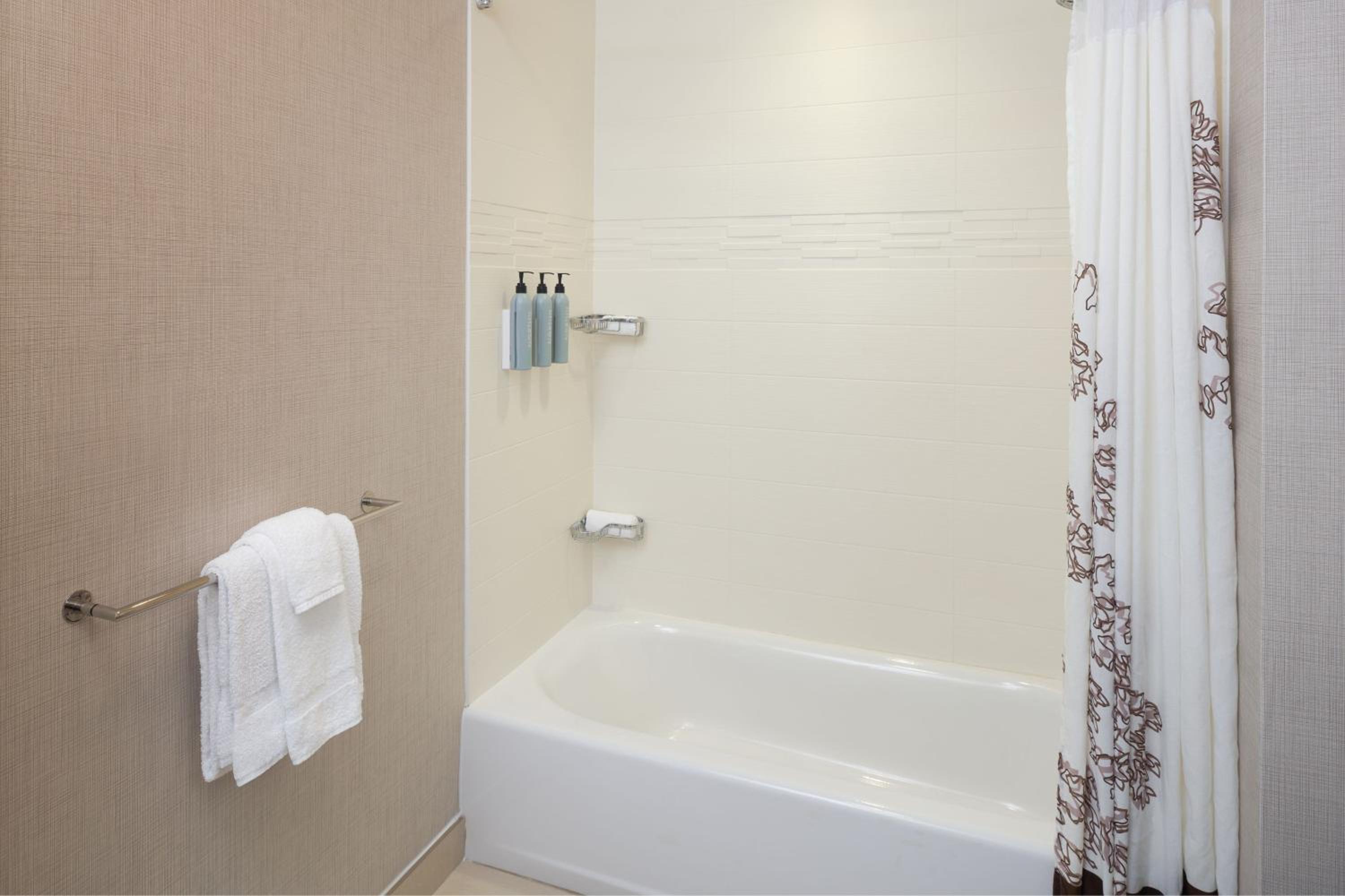 Two-Bedroom Suite photo 3