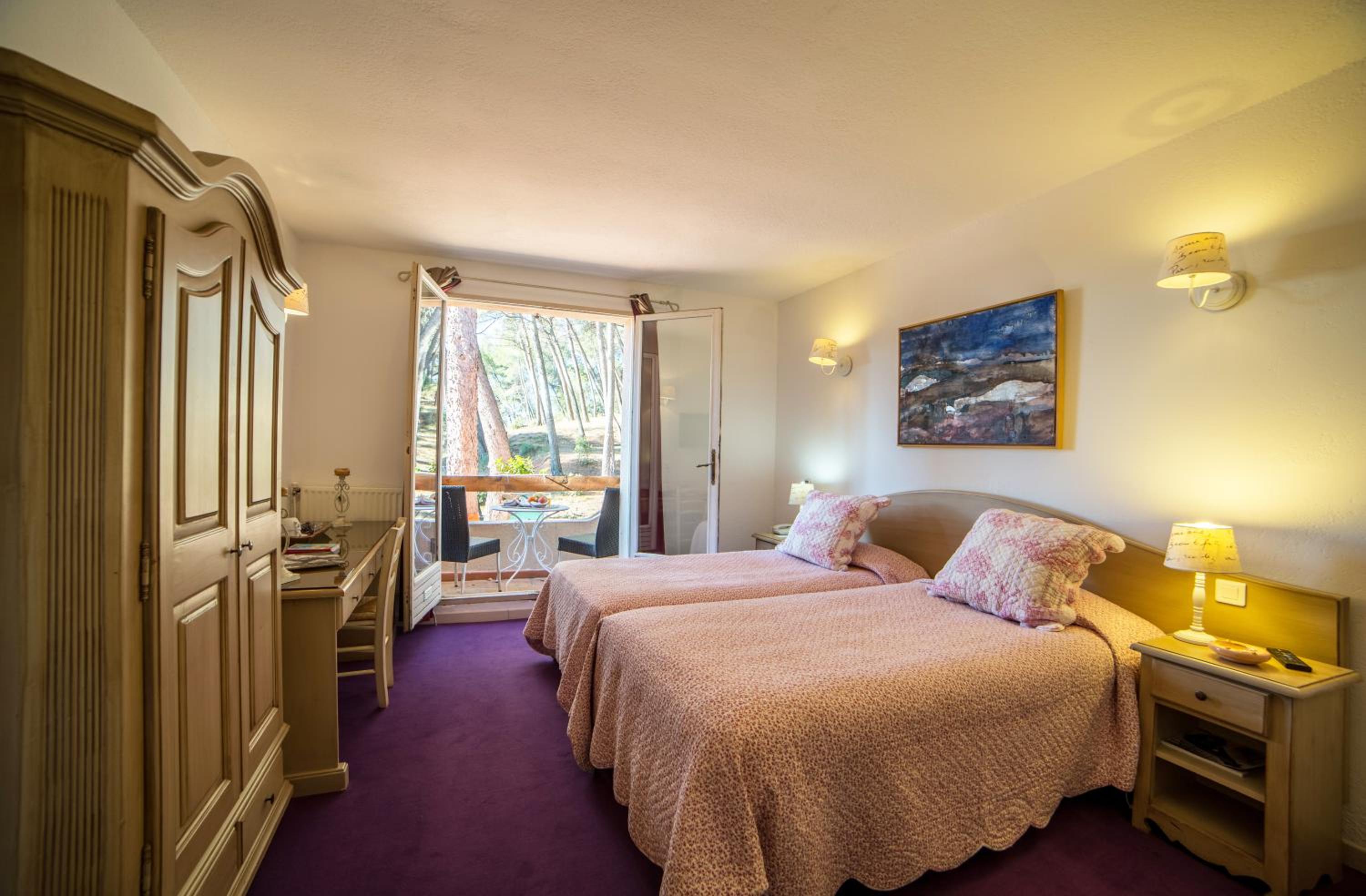 Superior Double Room - Photo 8