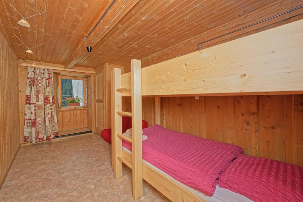 Standard Double Room with Shared Bathroom photo 1