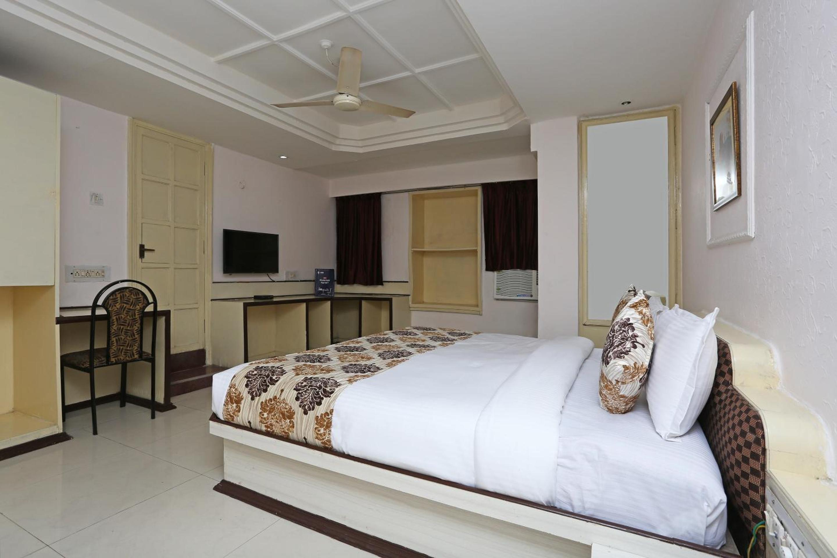 Classic Triple Room photo 2