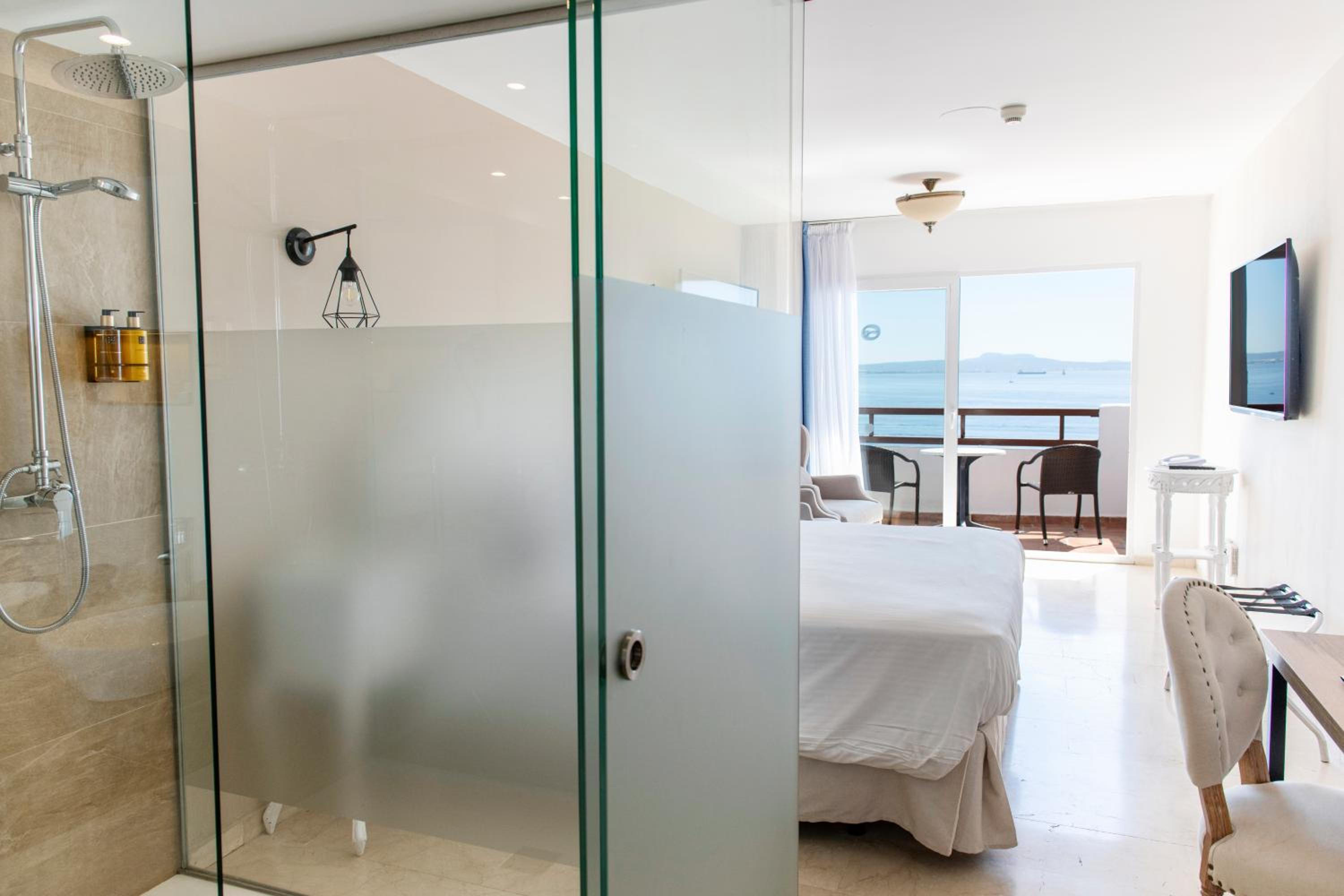 Double Premium Sea View thumbnail 6