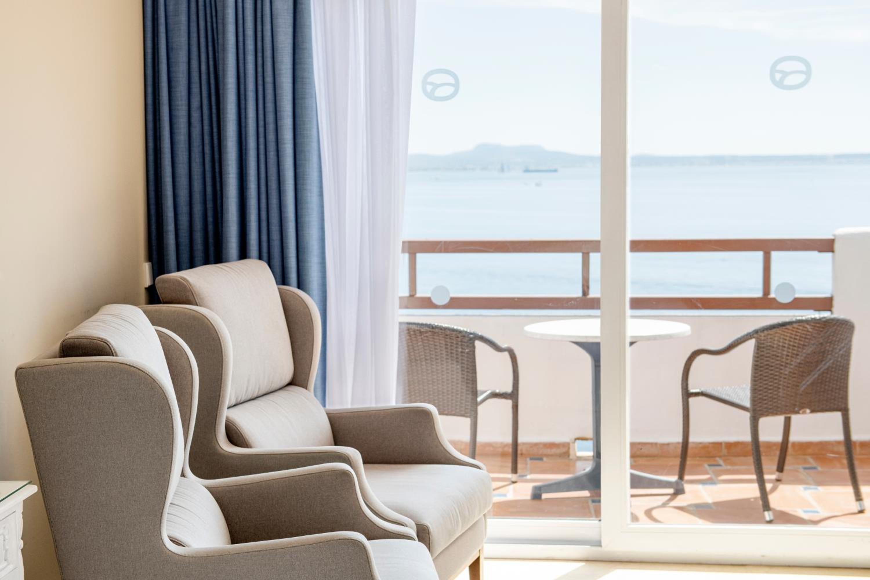 Double Premium Sea View thumbnail 5