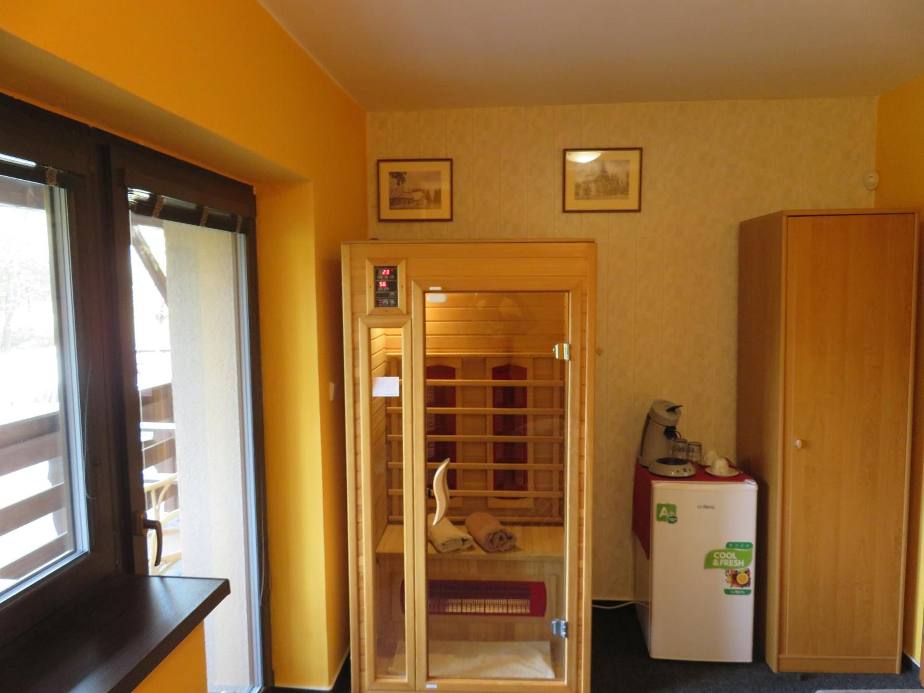 Double or Twin Room with Garden View photo 2