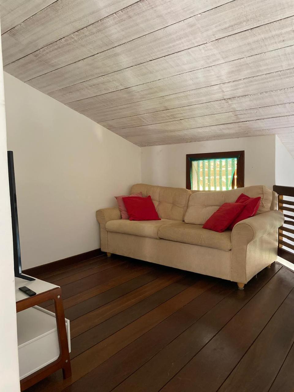 Four-Bedroom House photo 3