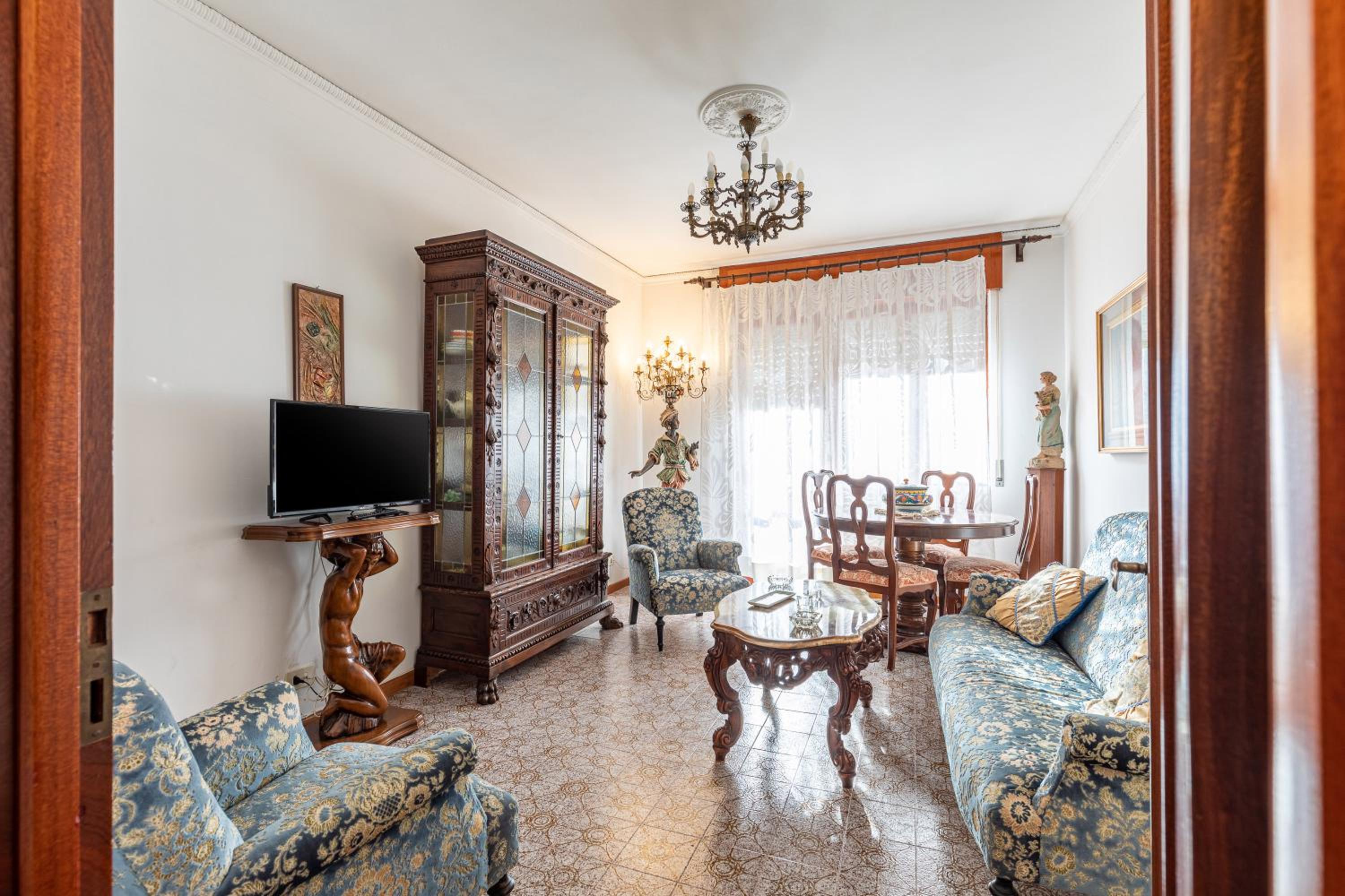 Two-Bedroom Deluxe Apartment with Garden View photo 3