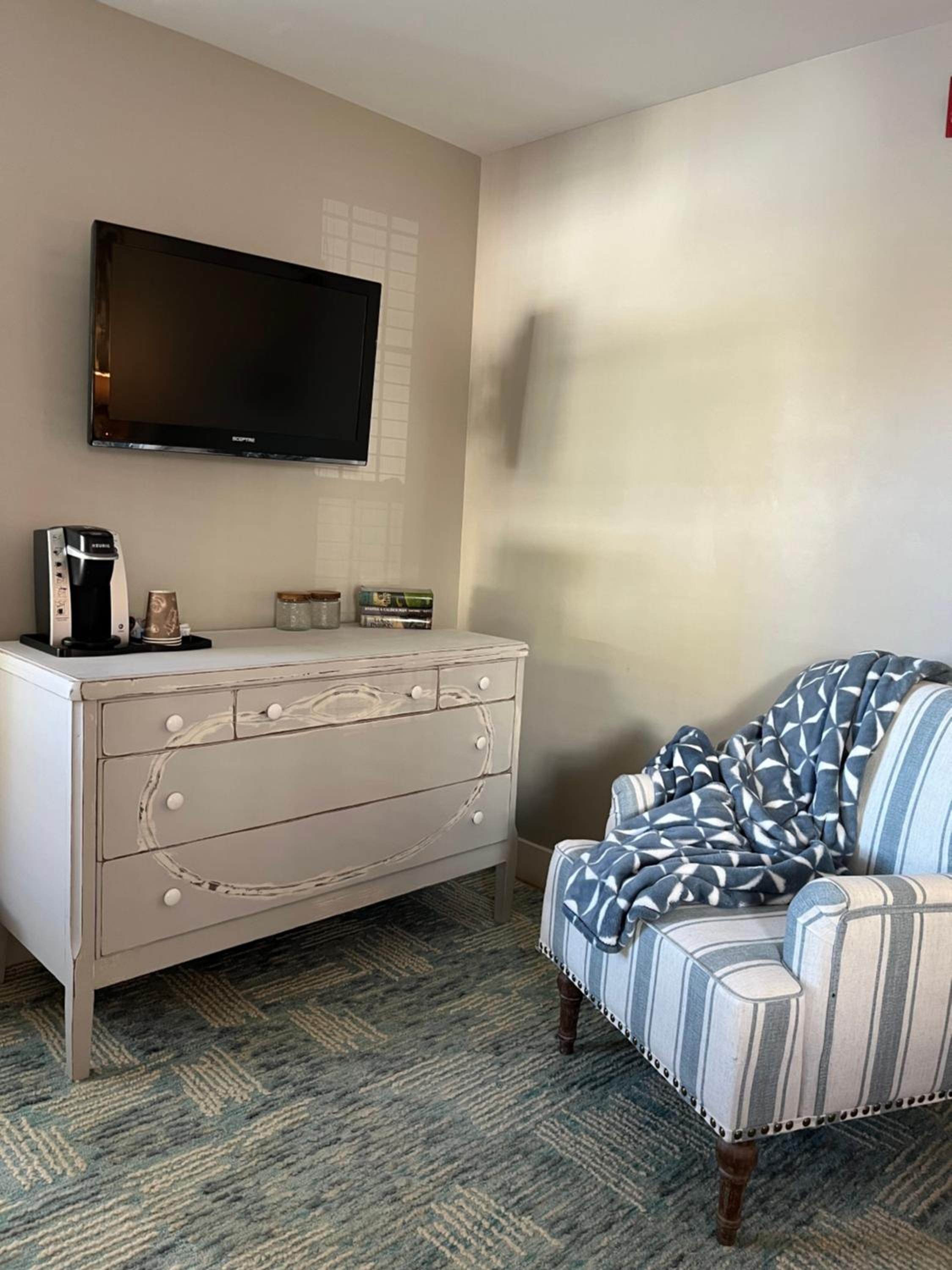 Standard King Room