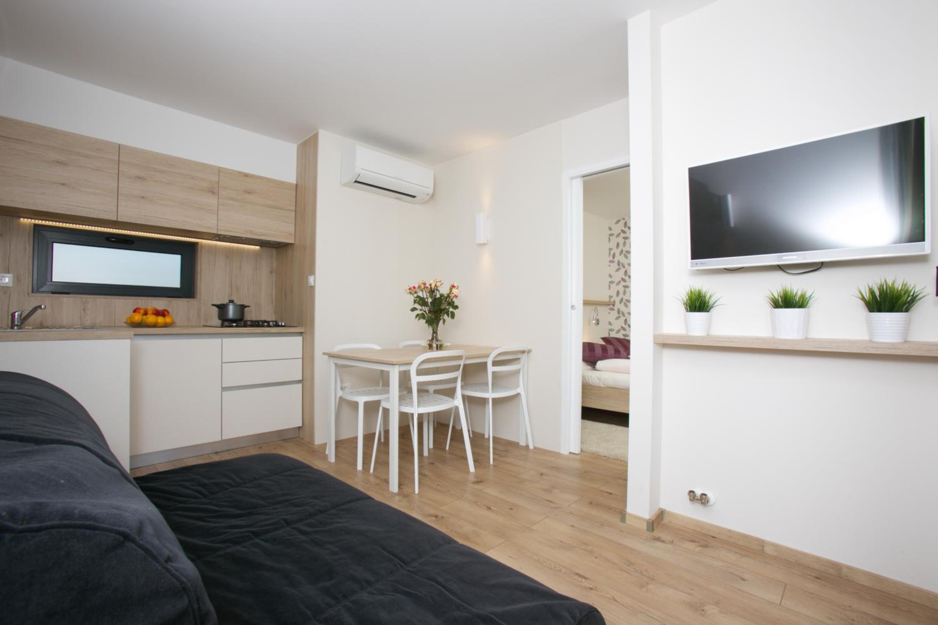 Family Mobile Home with Terrace photo 3