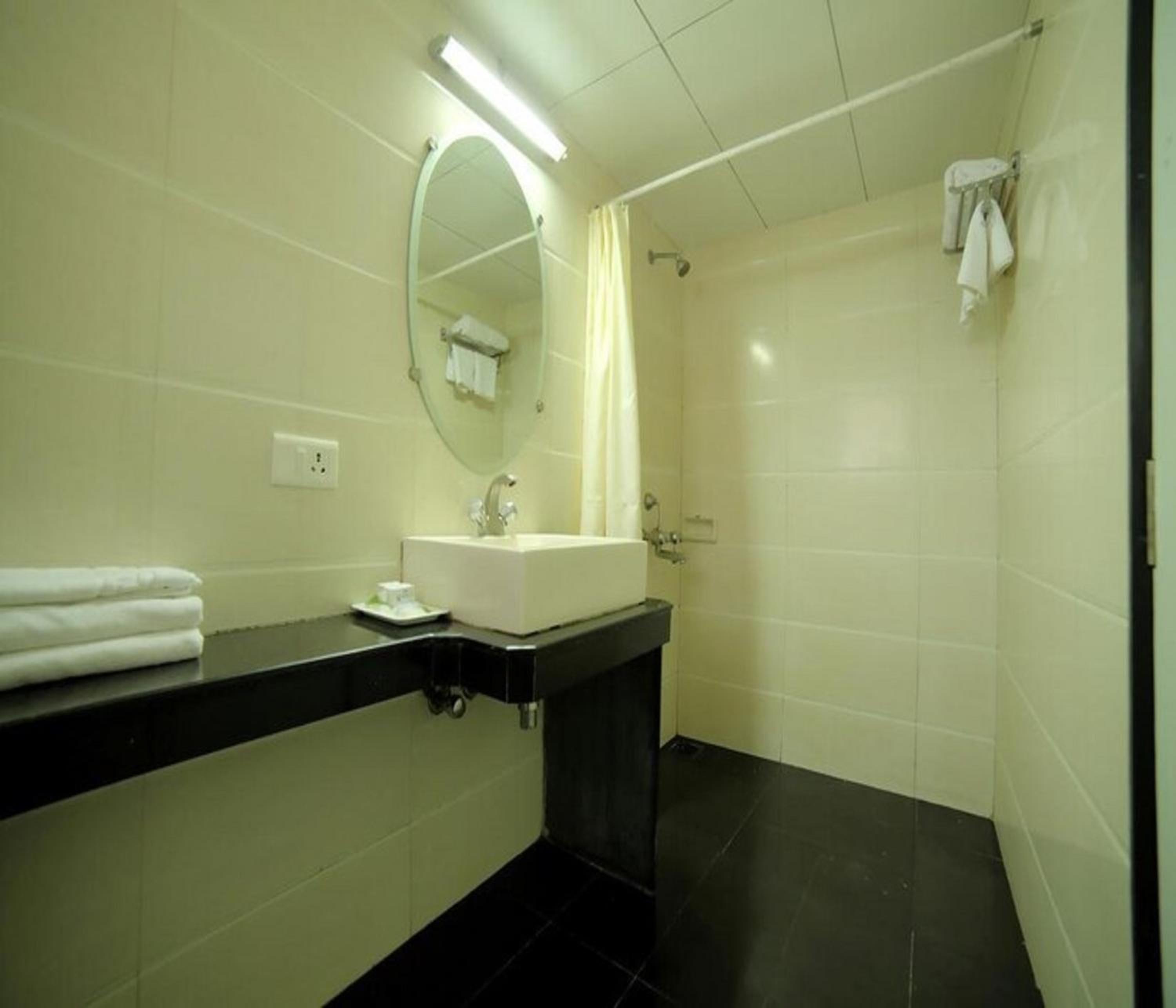 Deluxe Room - Photo 2