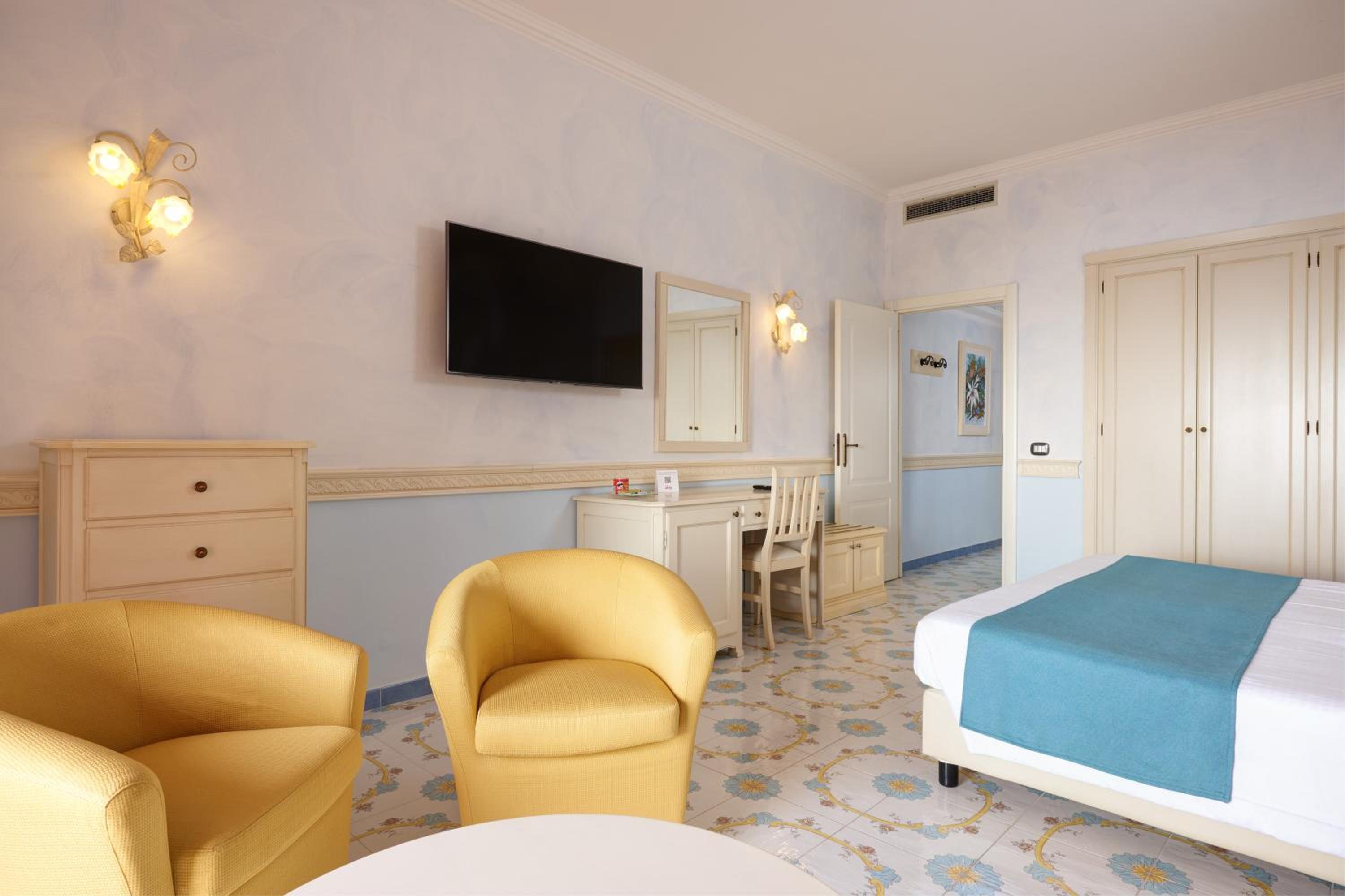 Triple Room with Sea View photo 1