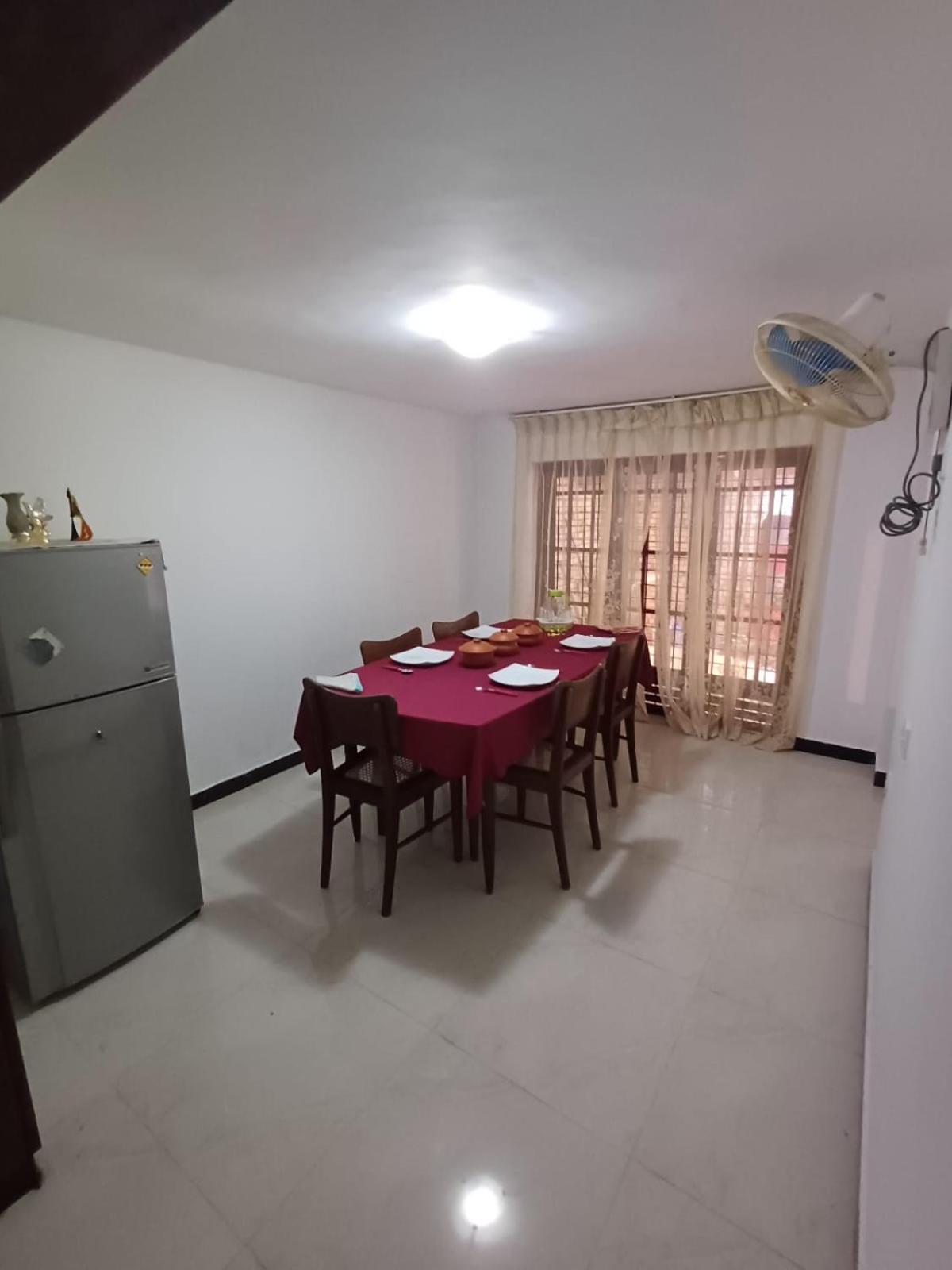 One-Bedroom House photo 2