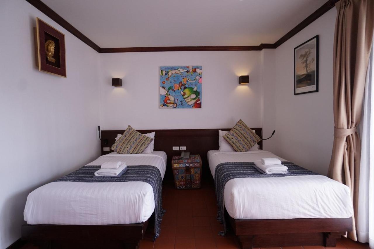 Superior Twin Room with Balcony - Photo 13