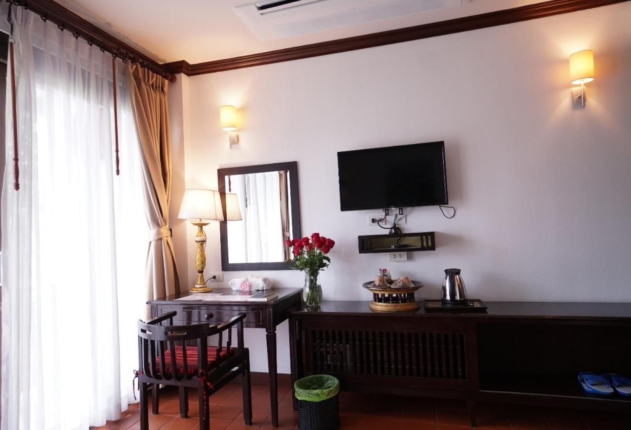 Superior Twin Room with Balcony - Photo 10