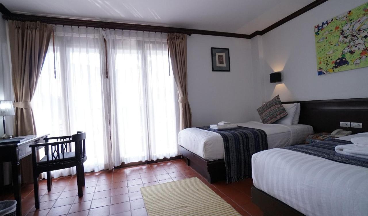 Superior Twin Room with Balcony - Photo 12