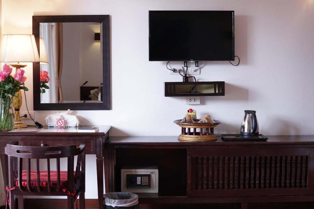Superior Twin Room with Balcony - Photo 9
