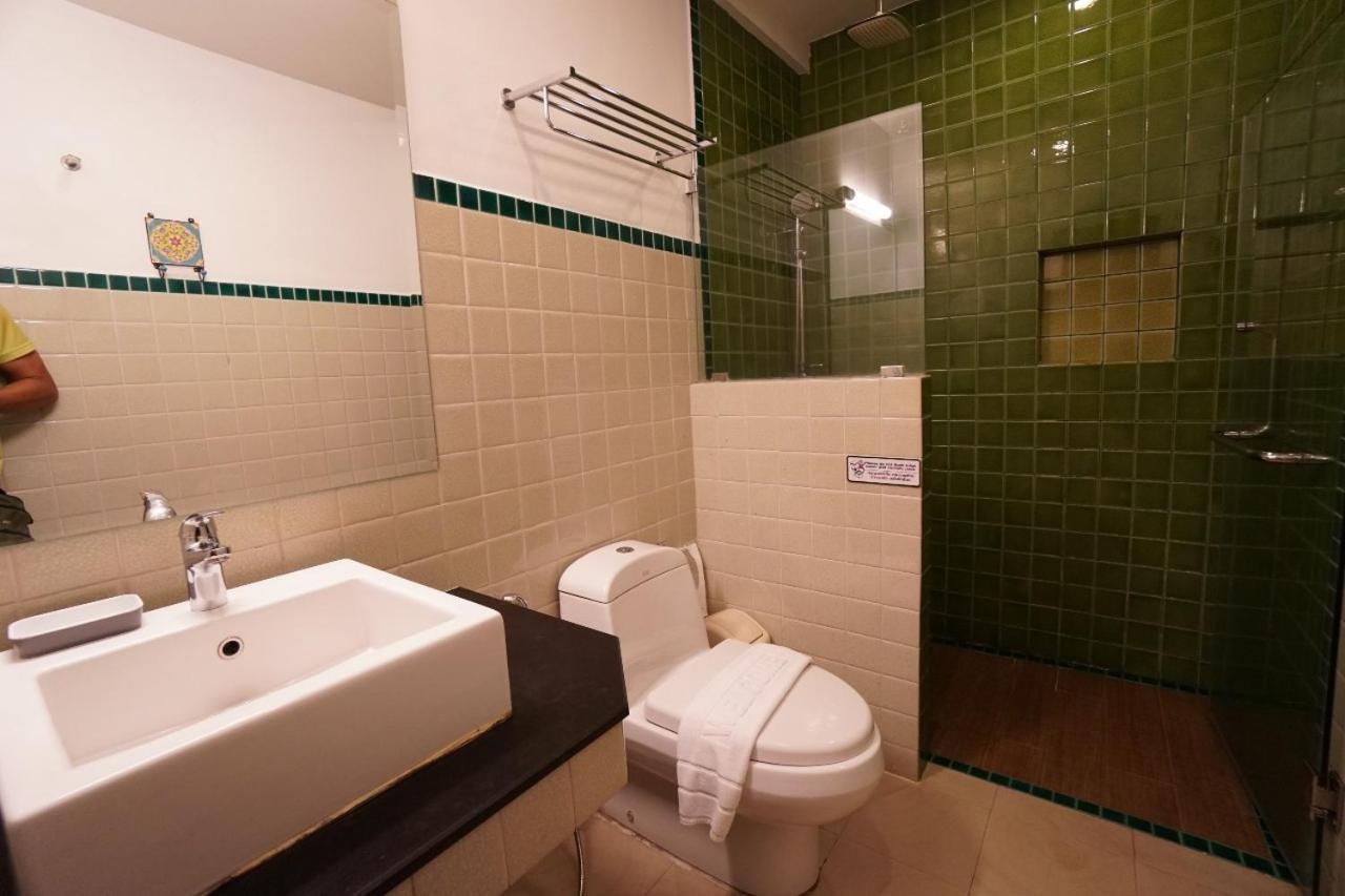 Superior Twin Room with Balcony - Photo 3
