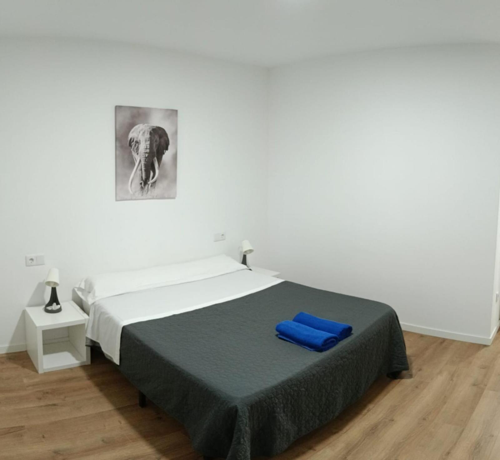 Three-Bedroom Apartment photo 3