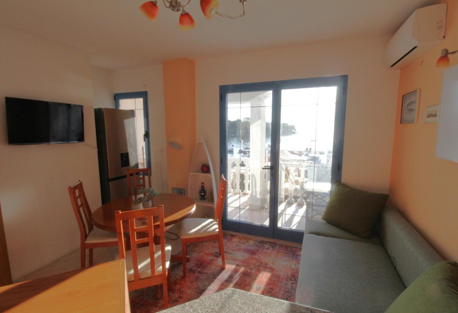 Apartment with Sea View photo 2