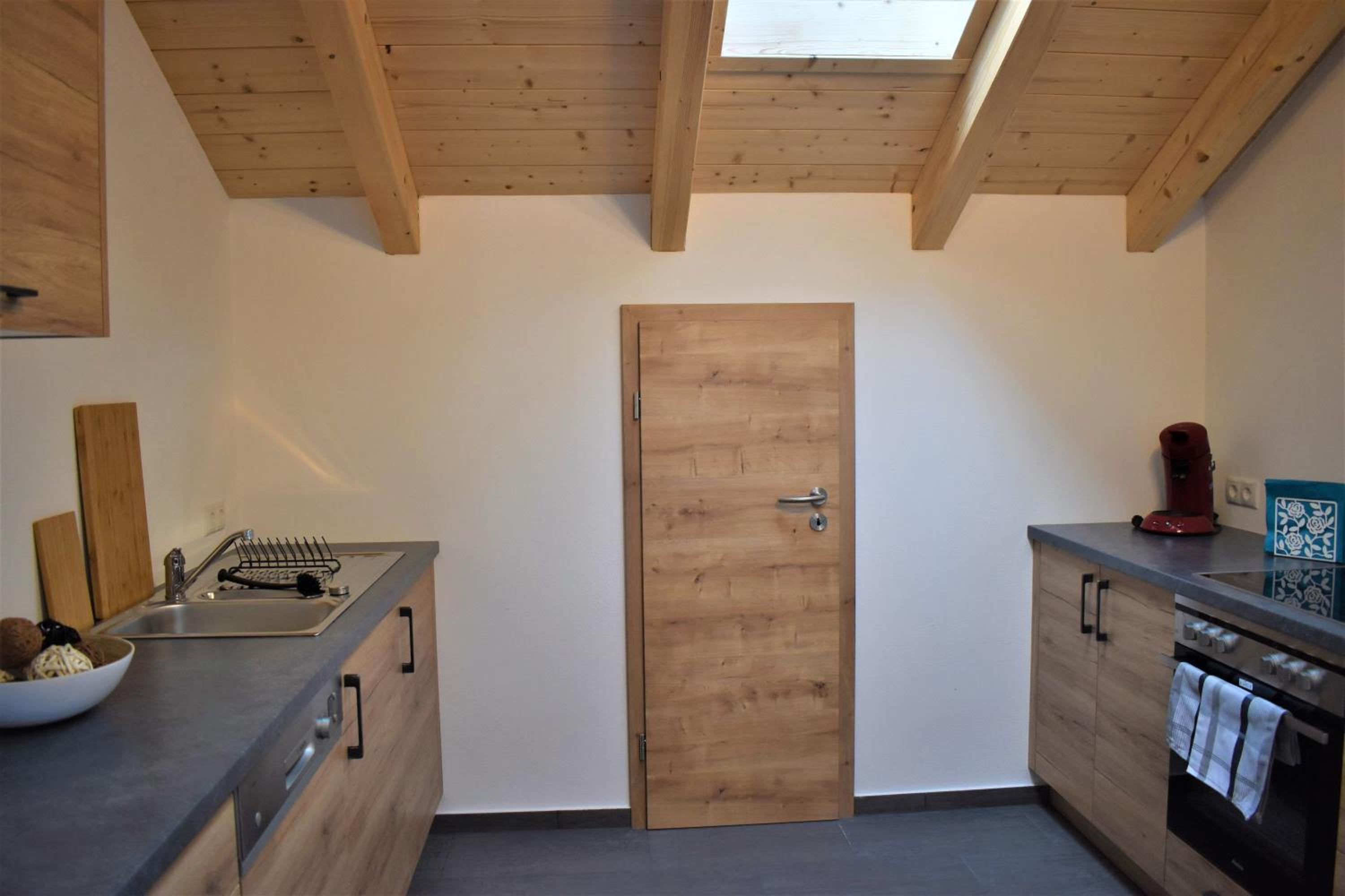 Apartment with Mountain View photo 3