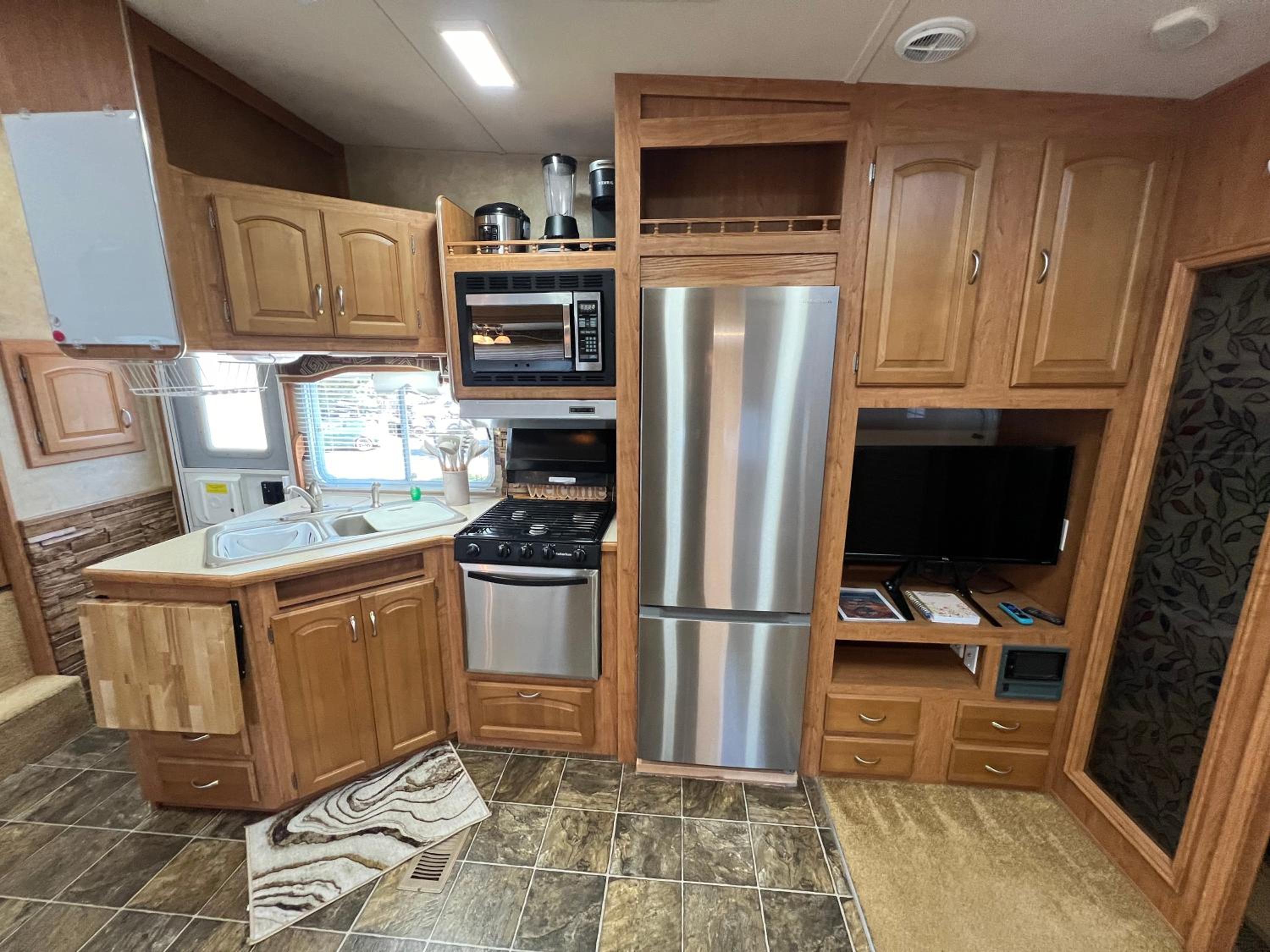 Mobile Home photo 3