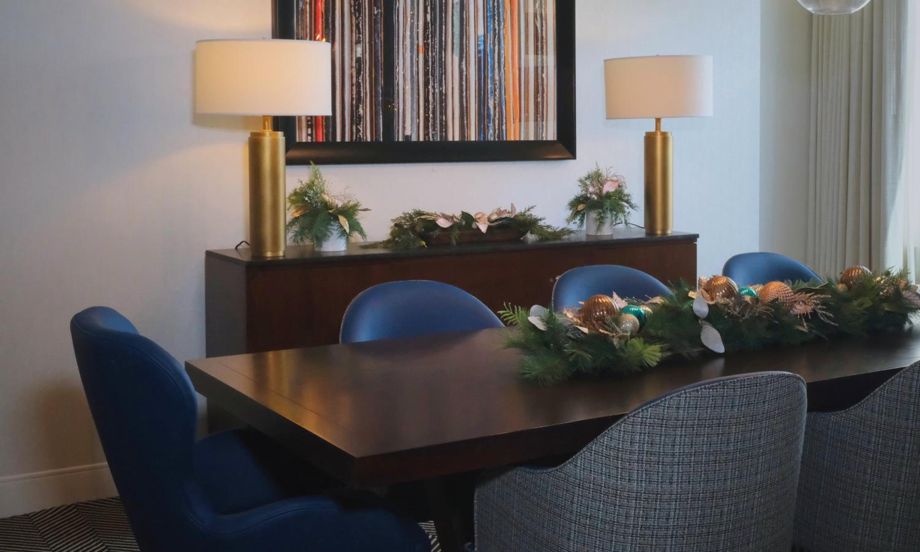 One-Bedroom Holiday-Themed Suite with Sofa Bed thumbnail 5