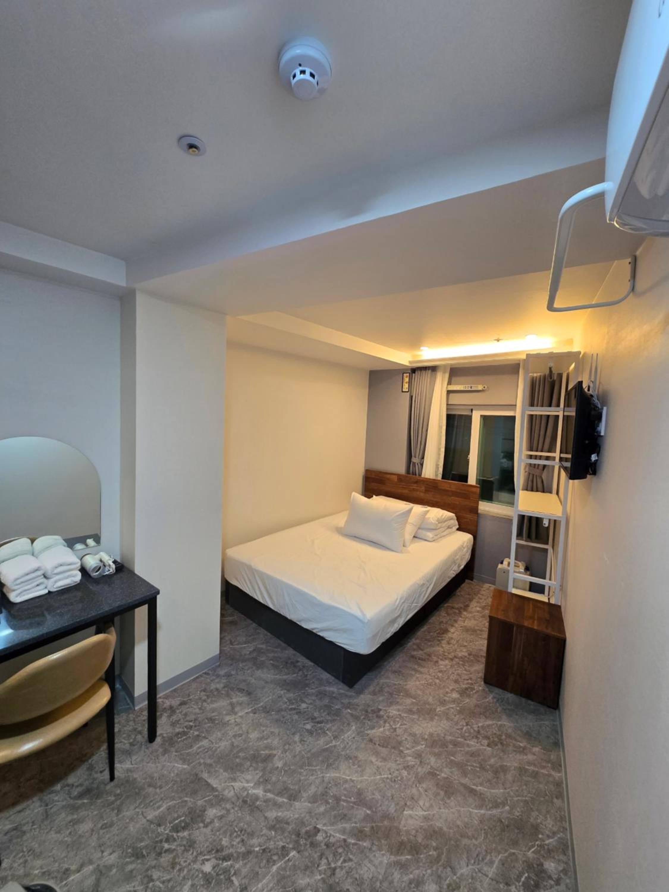 Double Room with Private Bathroom - Photo 1