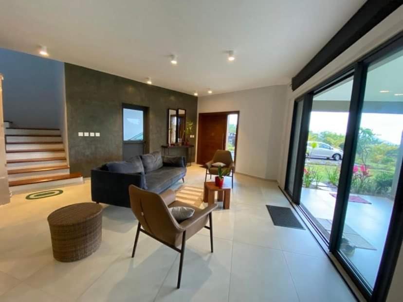 Villa photo 2