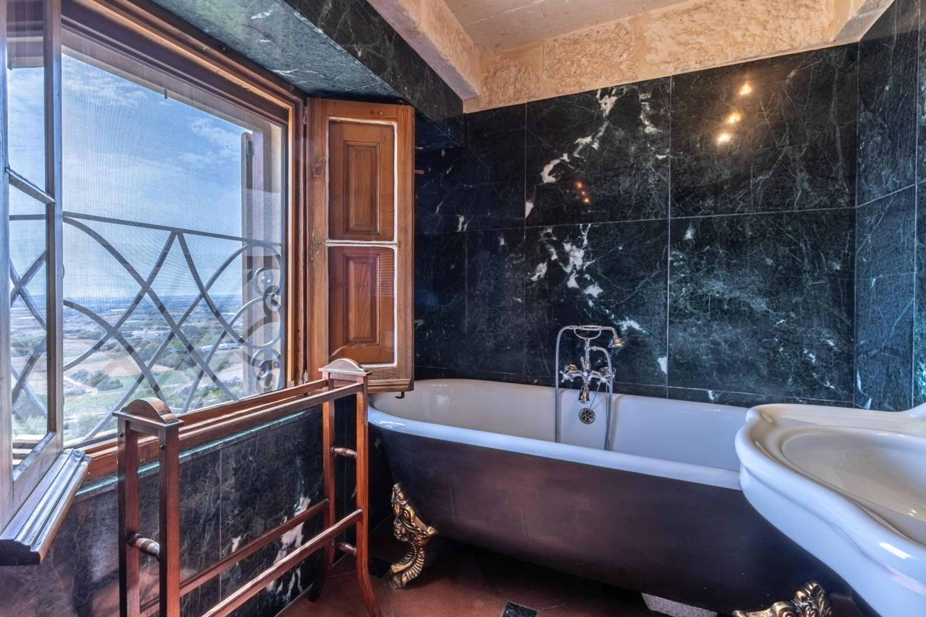 Bastion Suite - Annex