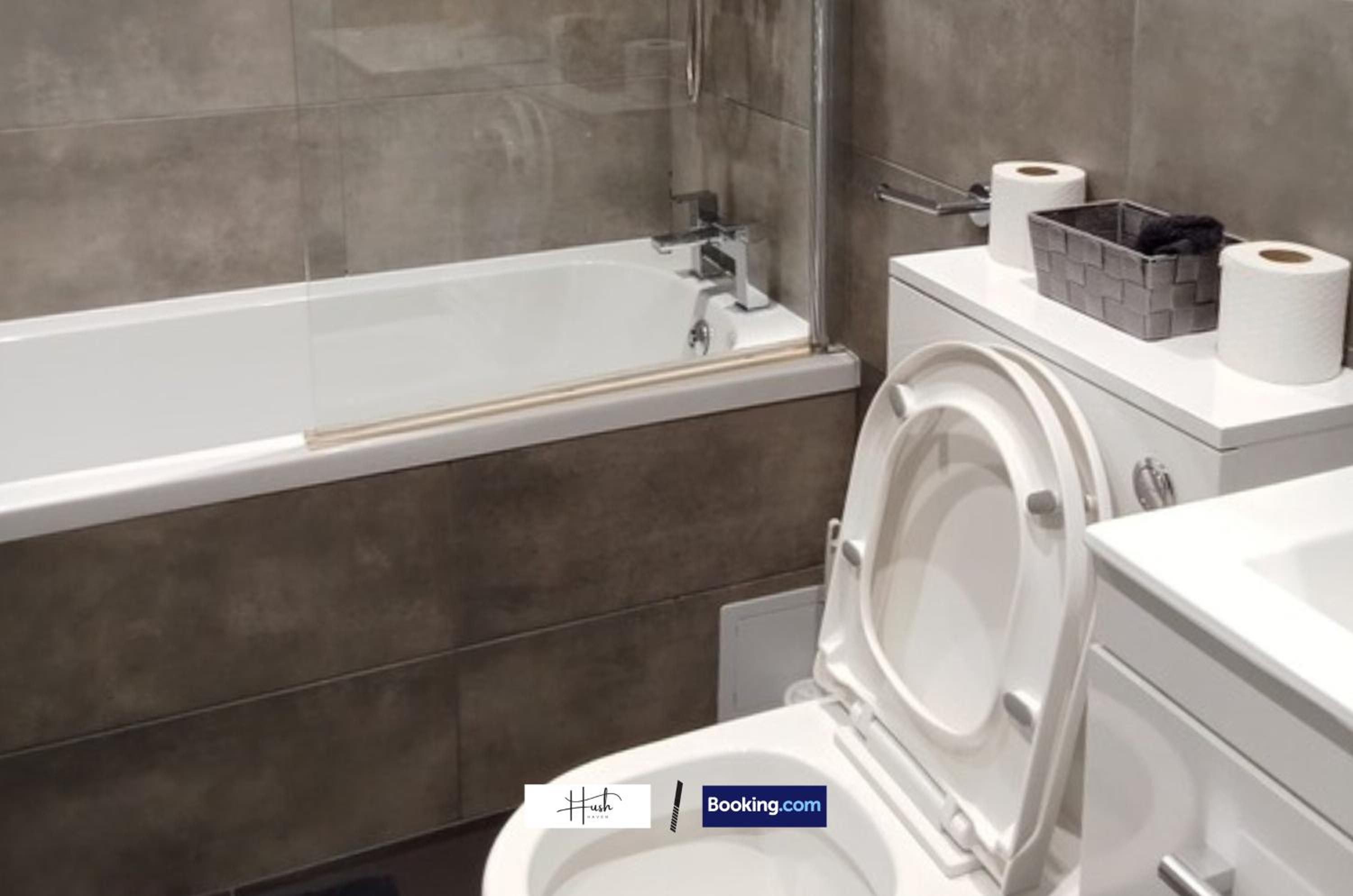Two-Bedroom Apartment photo 2
