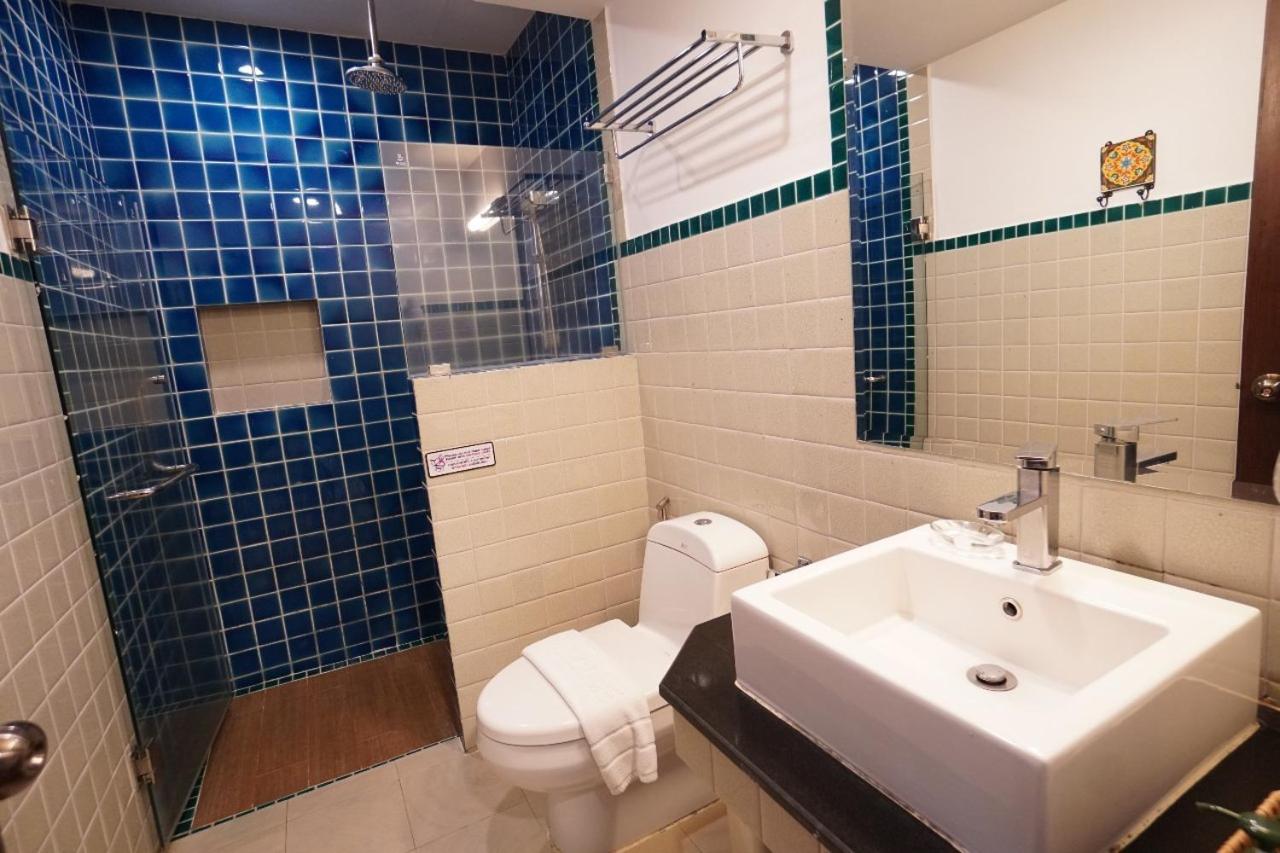 Double Room without Balcony - Photo 9