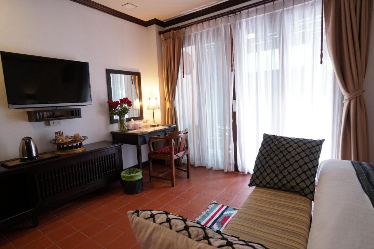 Superior Double Room with Balcony - Photo 19
