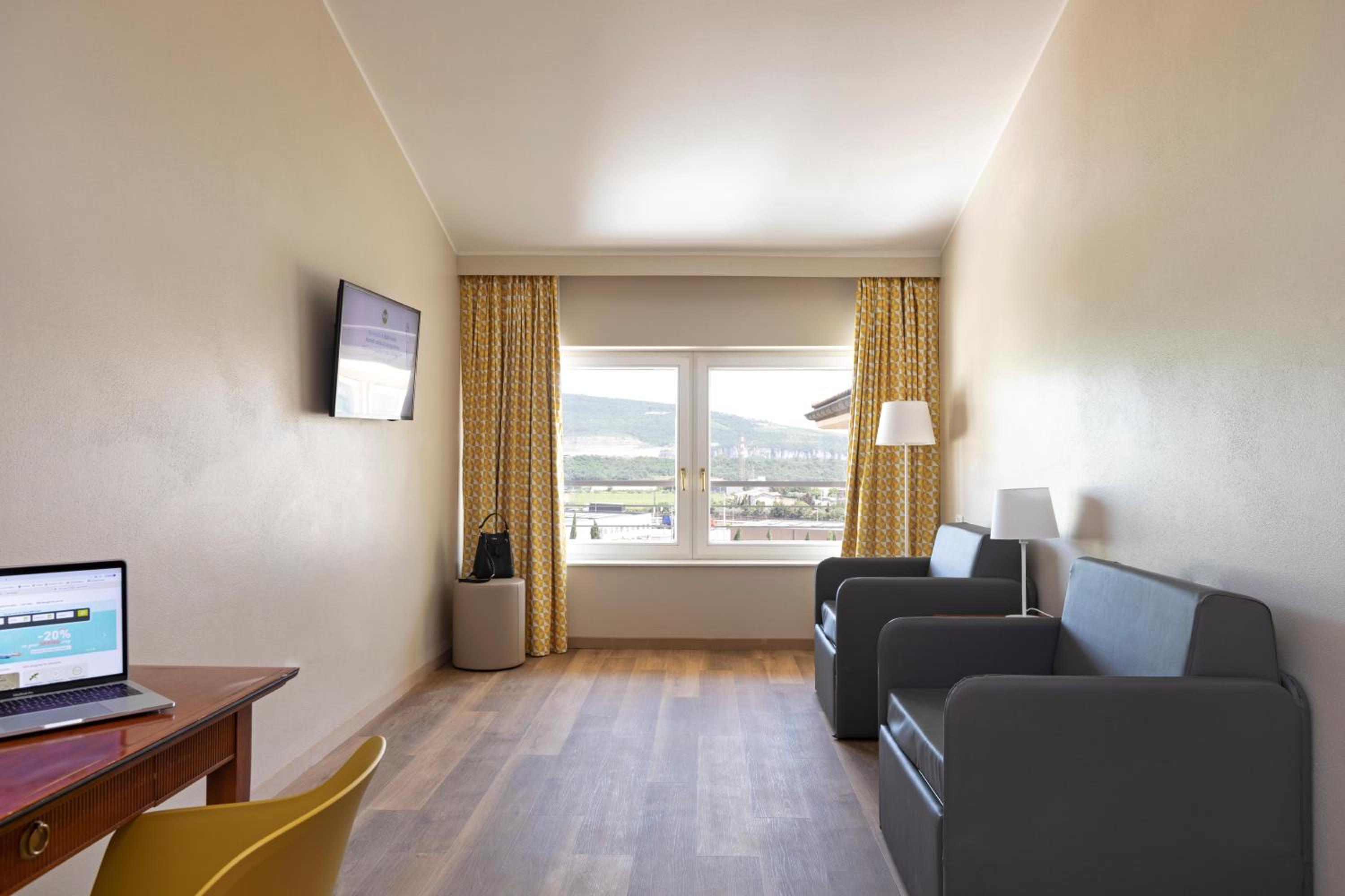 Junior Suite - Photo 6