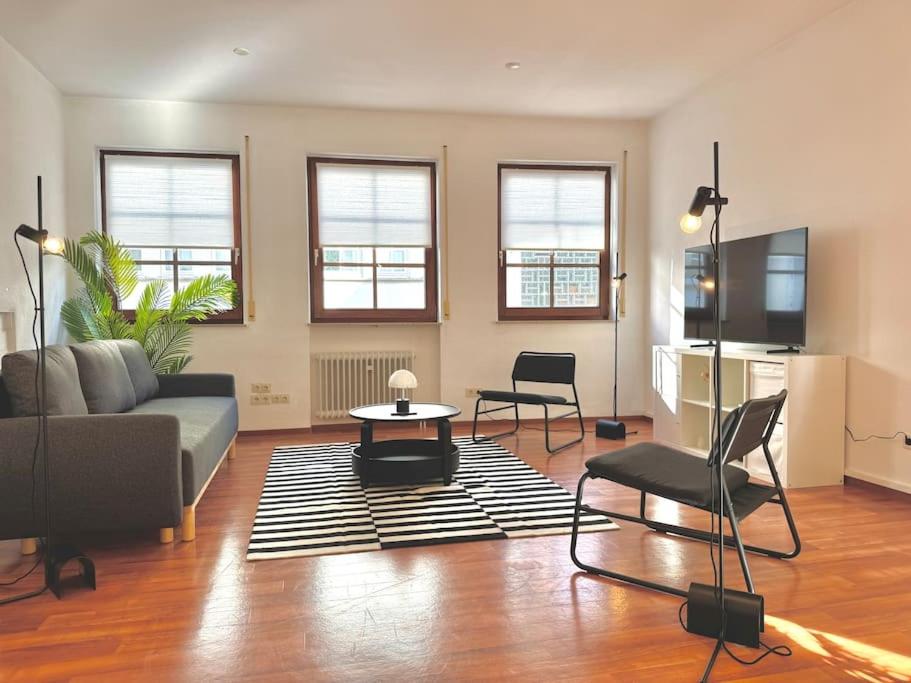 One-Bedroom Apartment photo 3