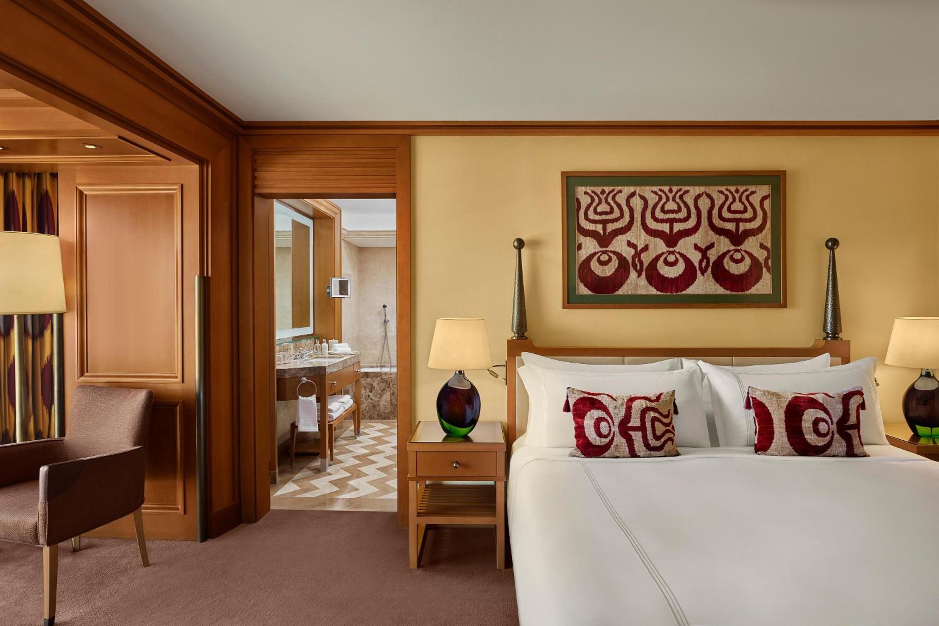 Deluxe Bosphorus Bridge View King Bed - Photo 3